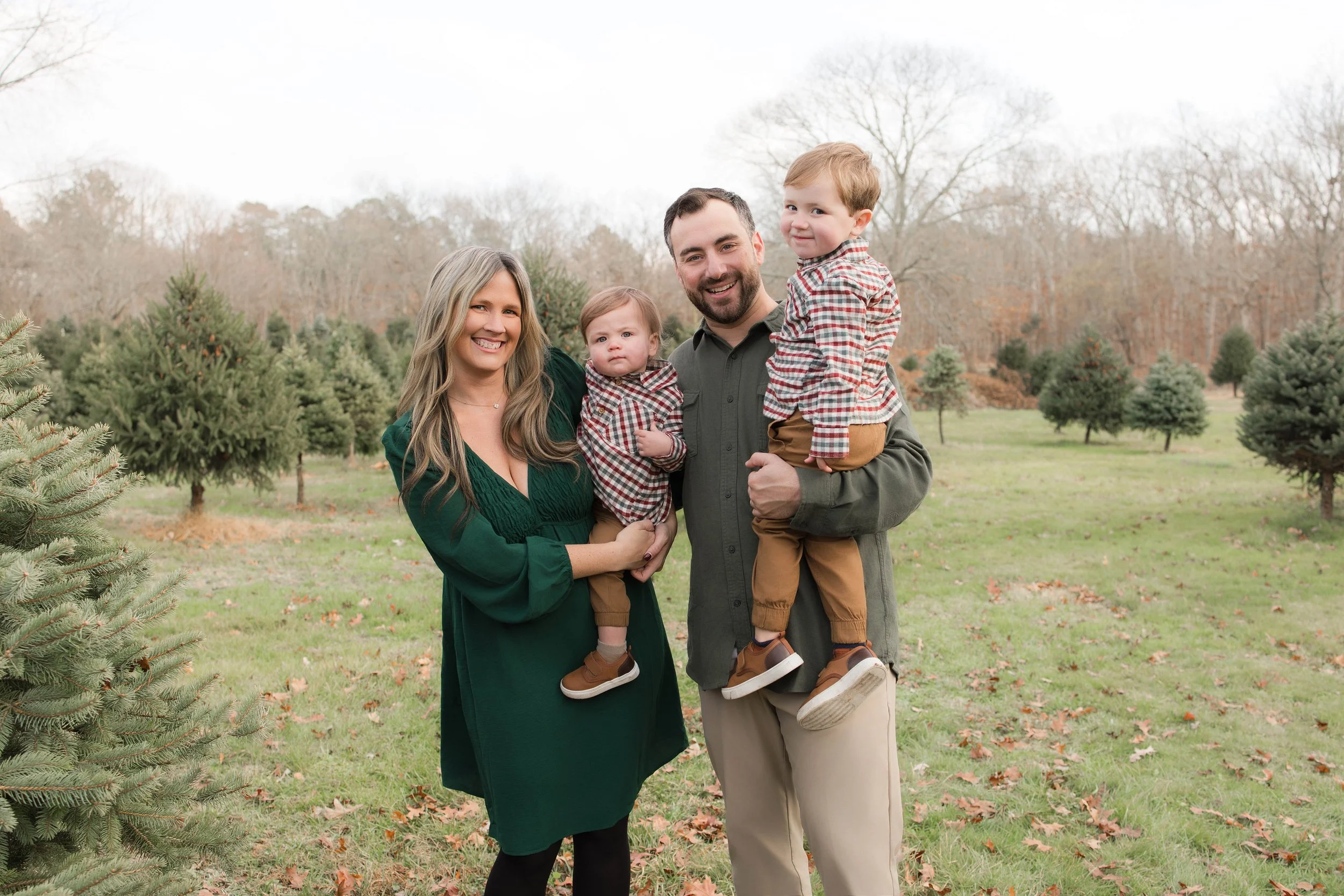 mikes-tree-farm-manorville-ny-fall-family-session