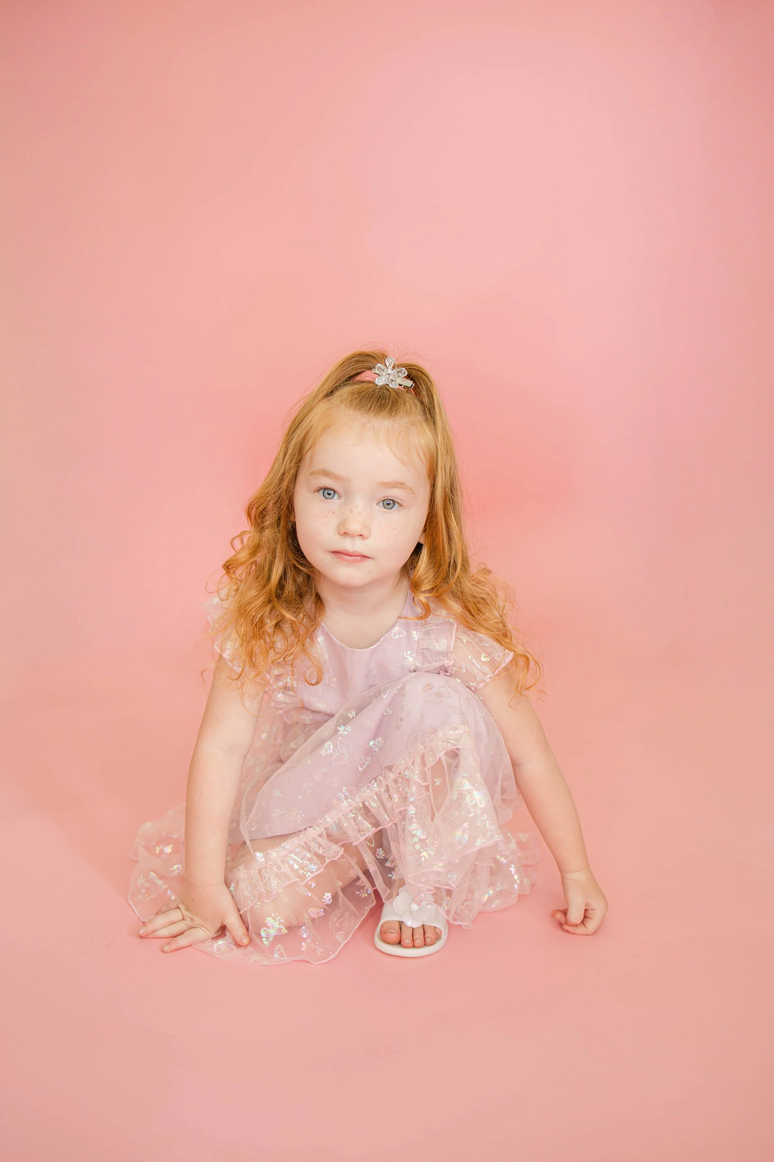 child-portrait-pink-backdrop-east-meadow-ny.jpg