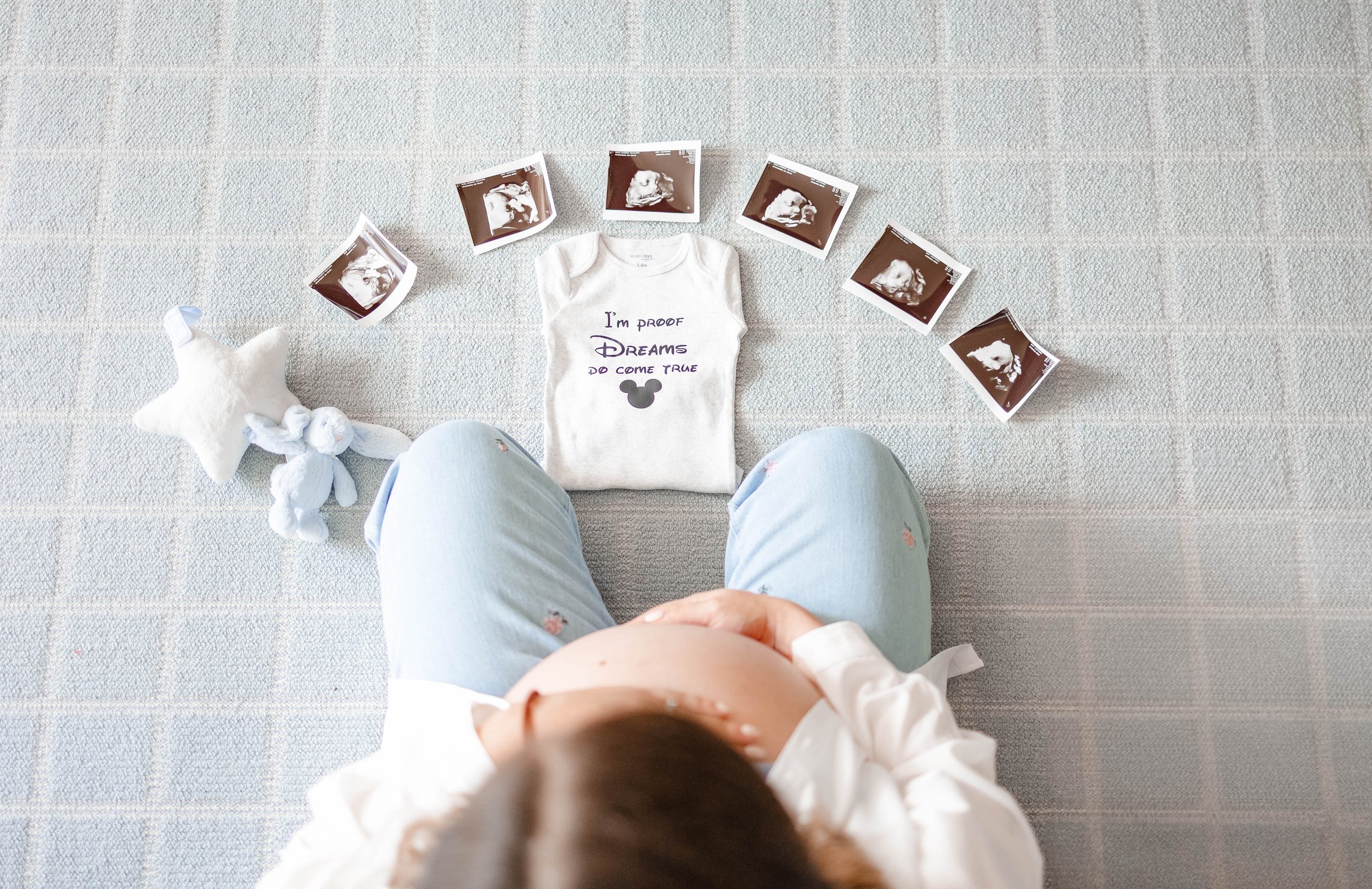 Sonogram Maternity Picture.jpg