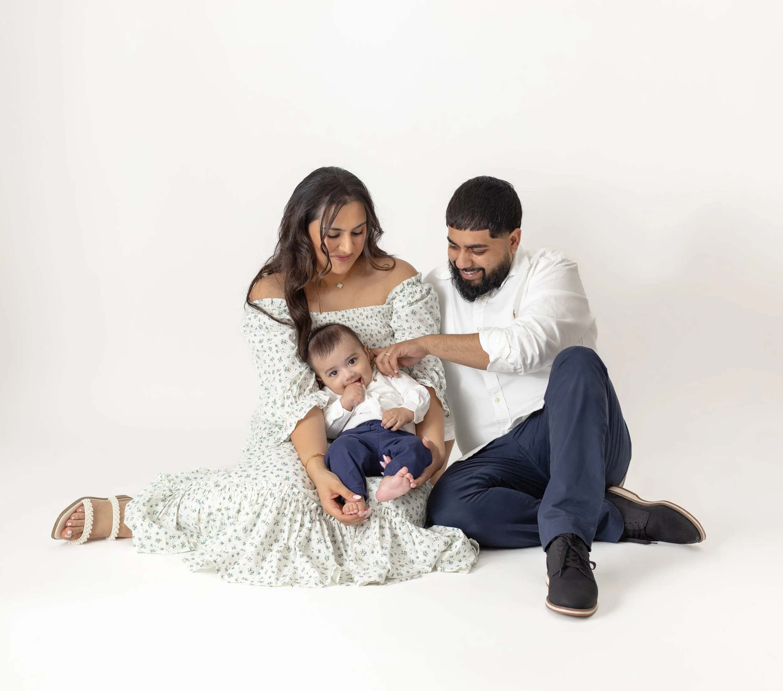 garden-city-ny-baby-family-studio-session