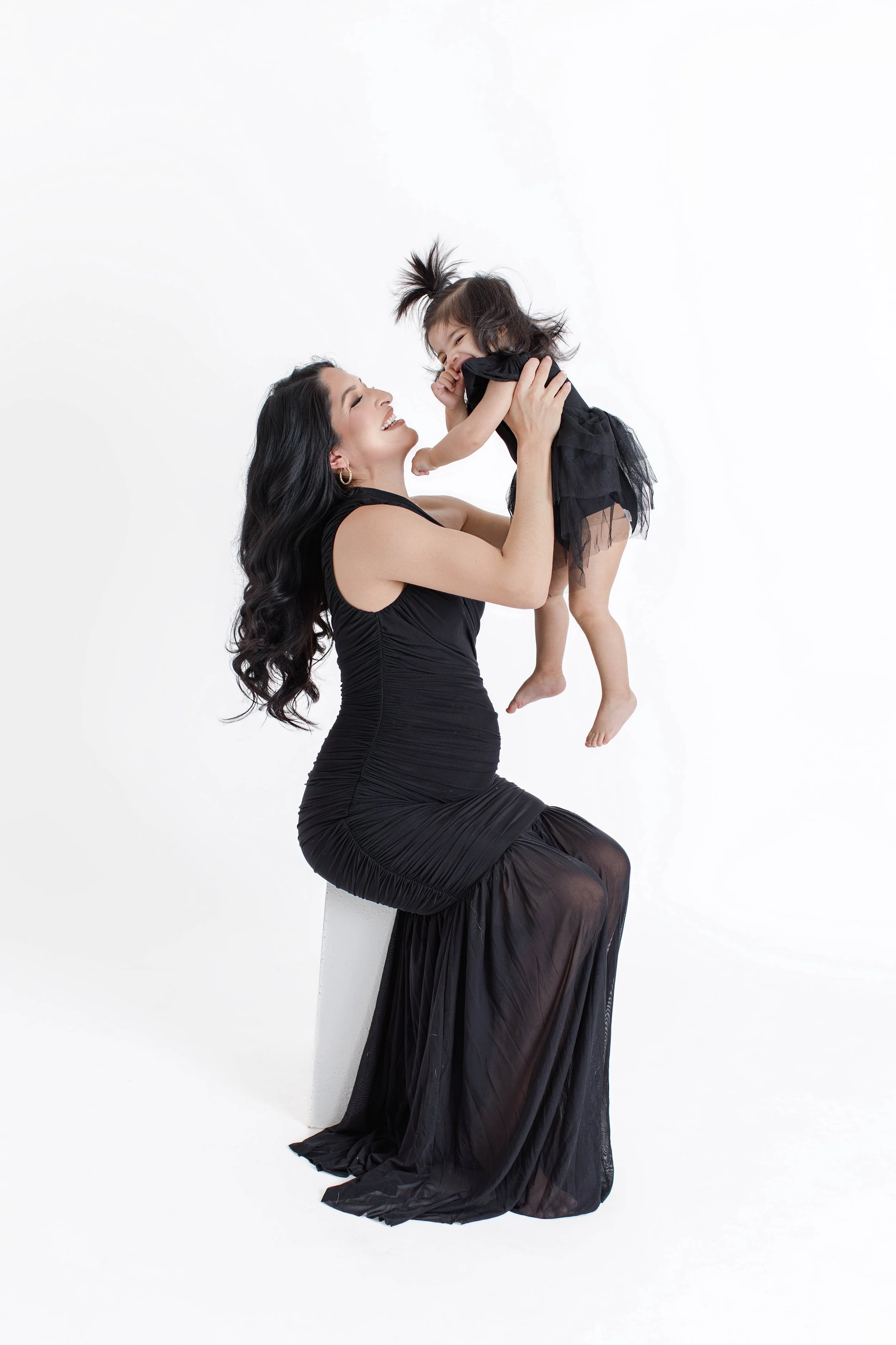 ong-island-maternity-session-mom-and-toddler-white-studio.jpg