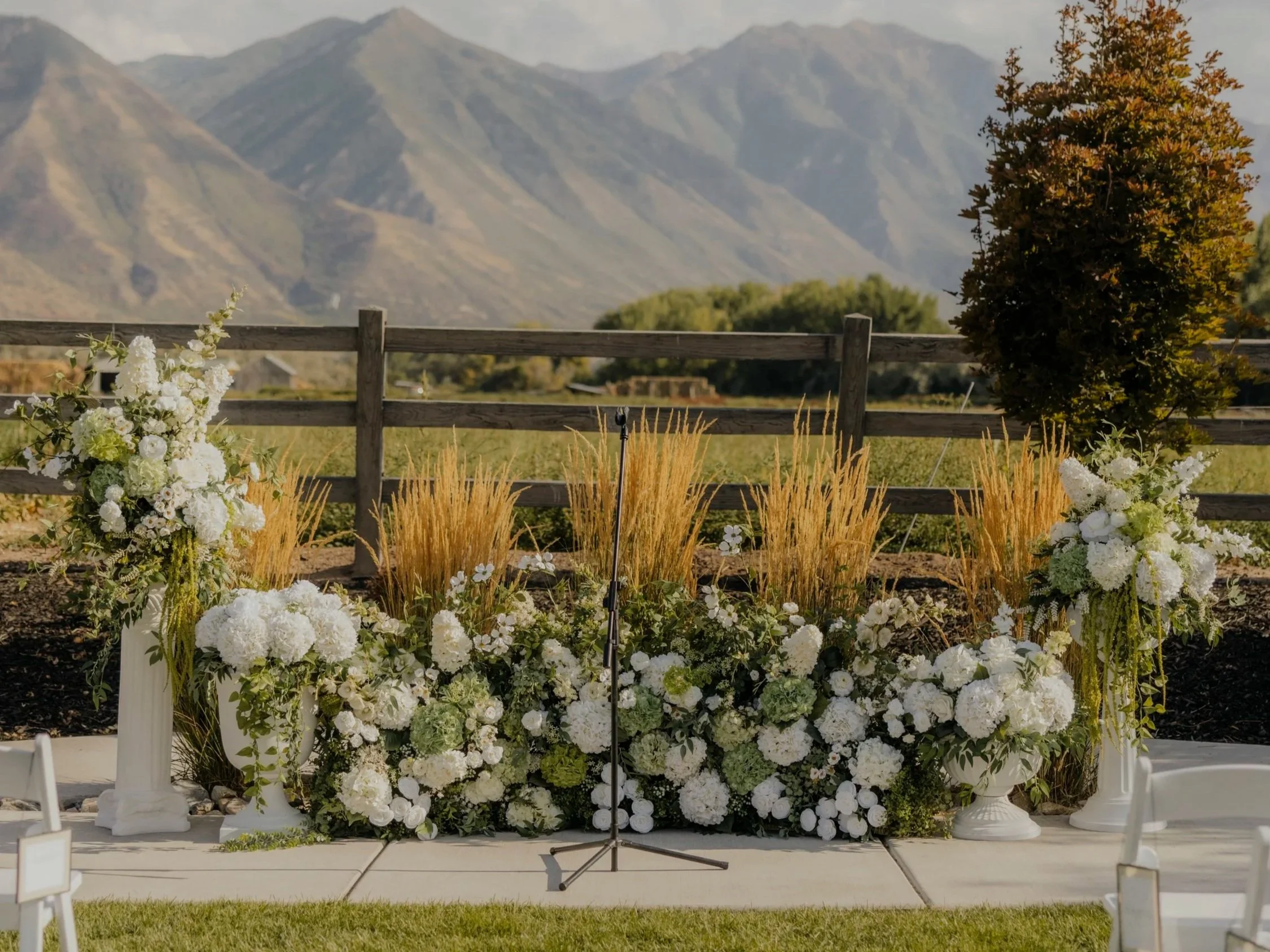 Large Floor Arrangement