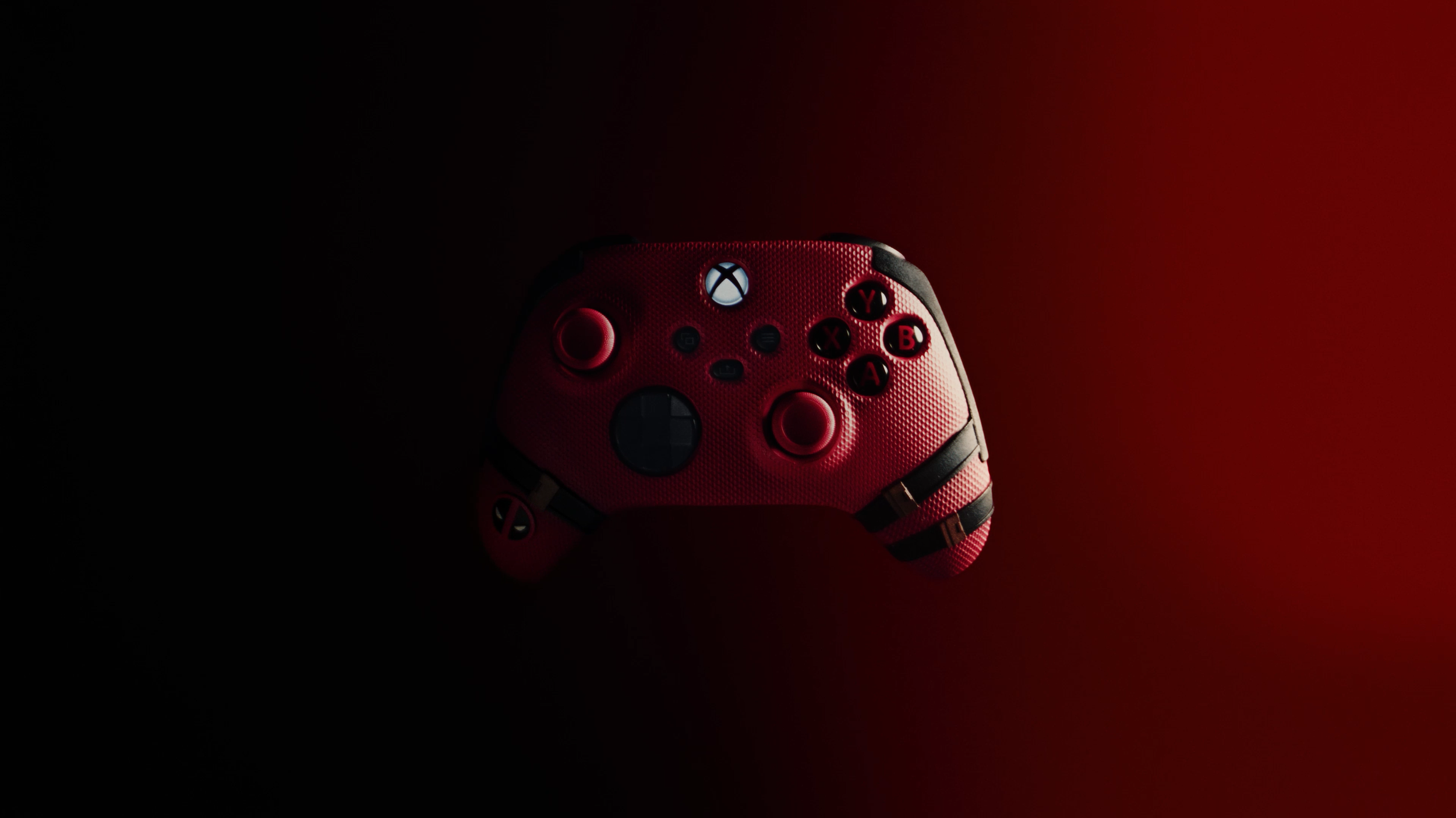 04. Xbox – Cheeky Controller