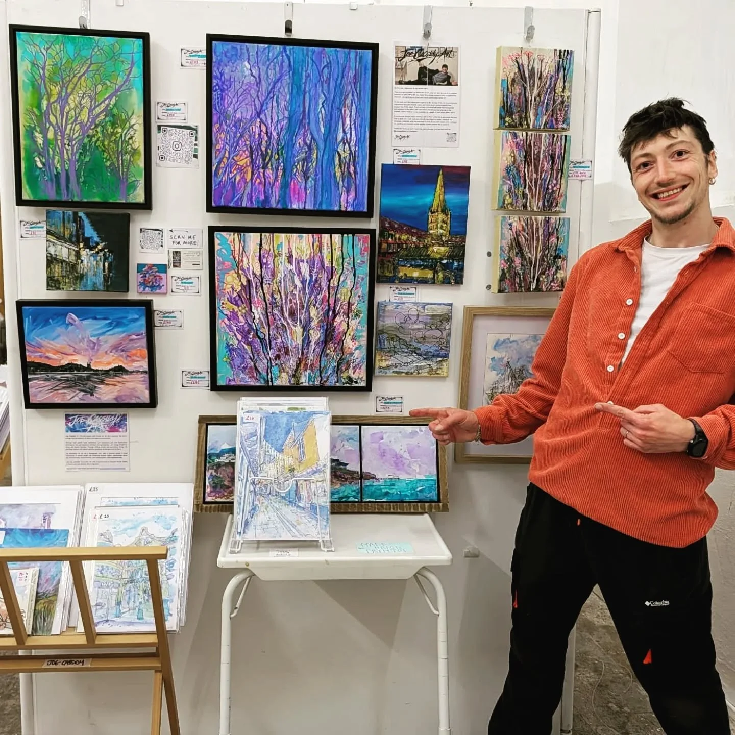 All set up for the opening of @artofnorwich today at @stmargaretsgallery on St Benedict's St!

A late night setting everything up and finishing off last-minute works 💪 All ready and waiting for the wonderful people of Norwich!

I'll be showing some 
