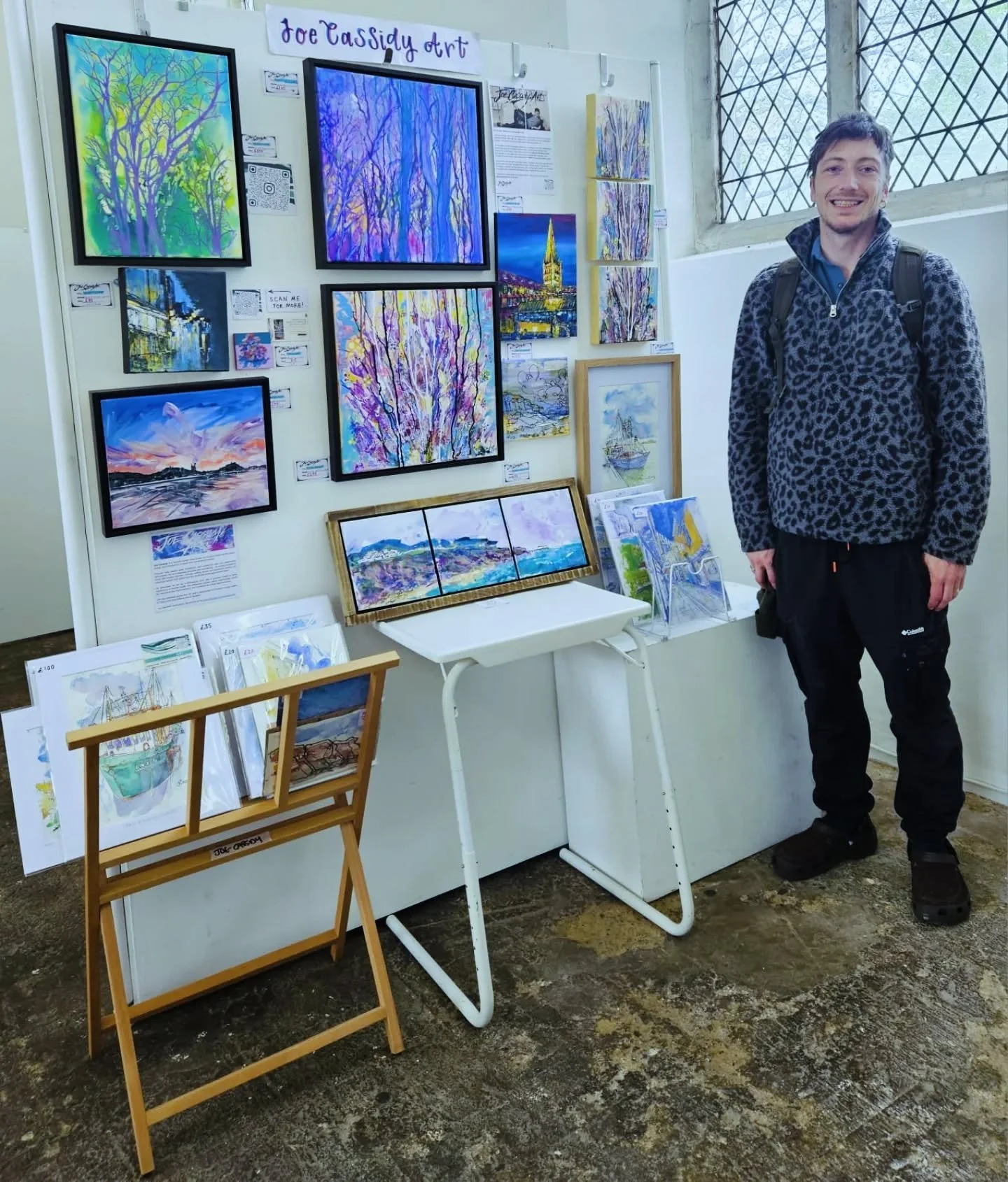 Fun afternoon invigilating @artofnorwich in the beautiful @stmargaretsgallery - a huge variety of art to look at and great visitors throughout.

Happy to have slightly touched up my display and got the first sale under my belt too! 👌

Thanks to ever