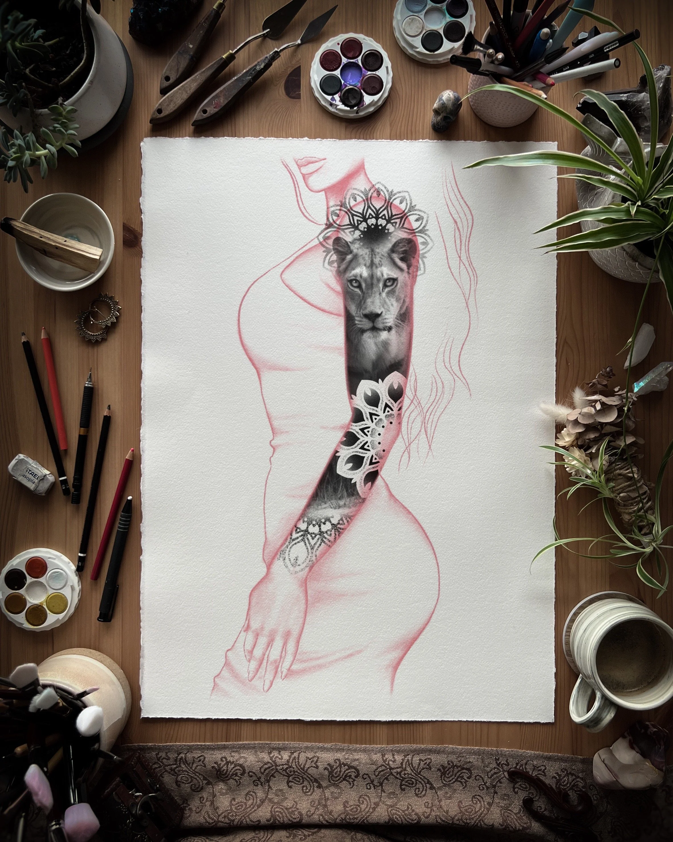 Motherhood Lioness Sleeve