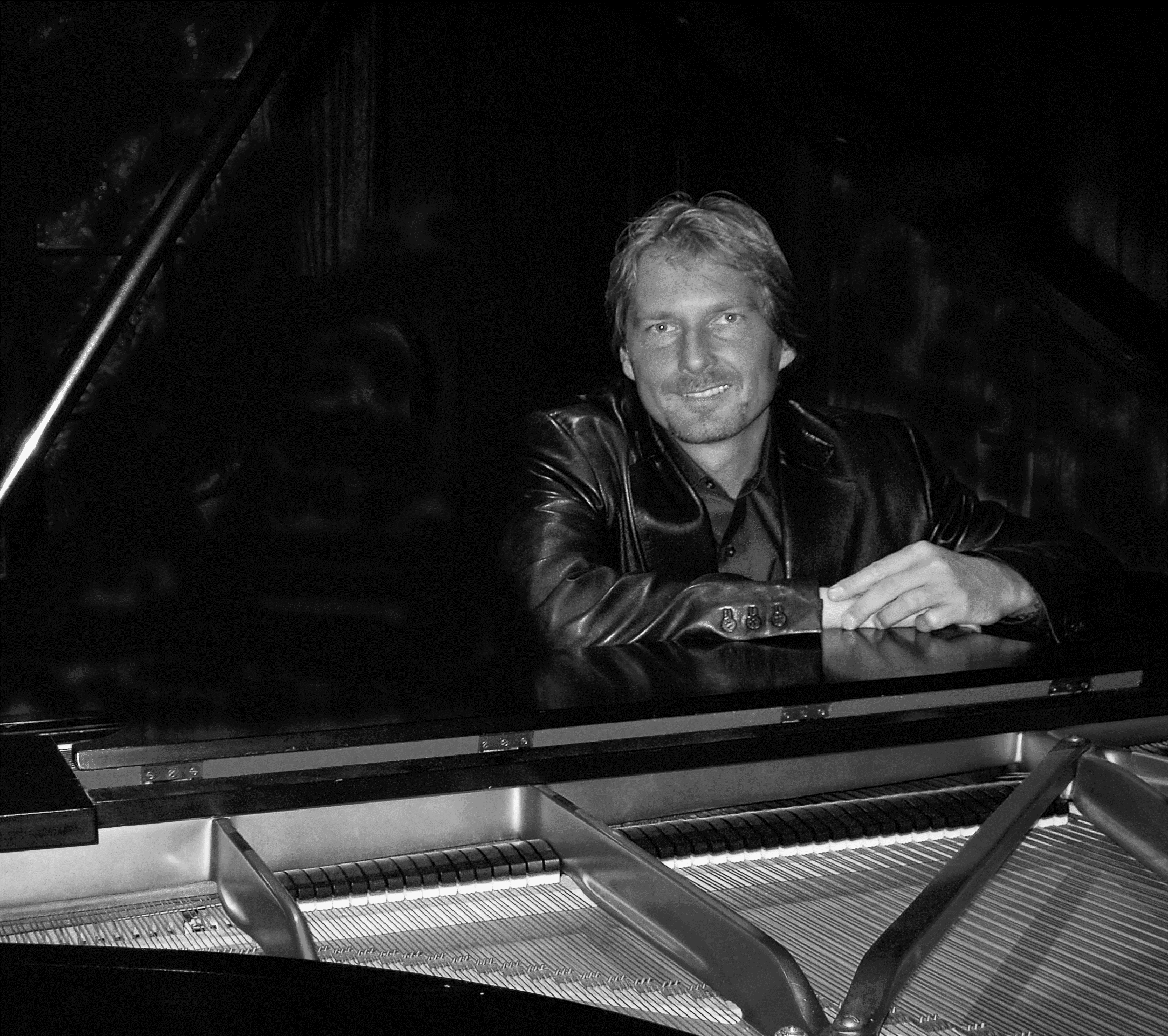 Patrick Maiani at the piano