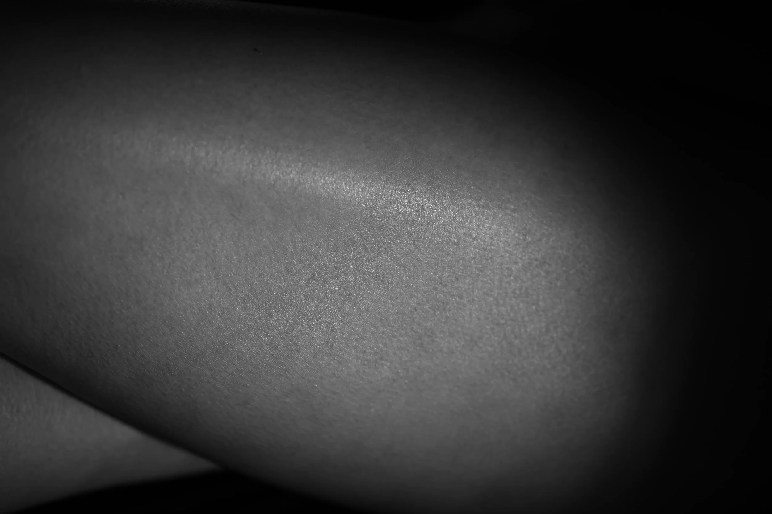 The angle of the body in love with stillness