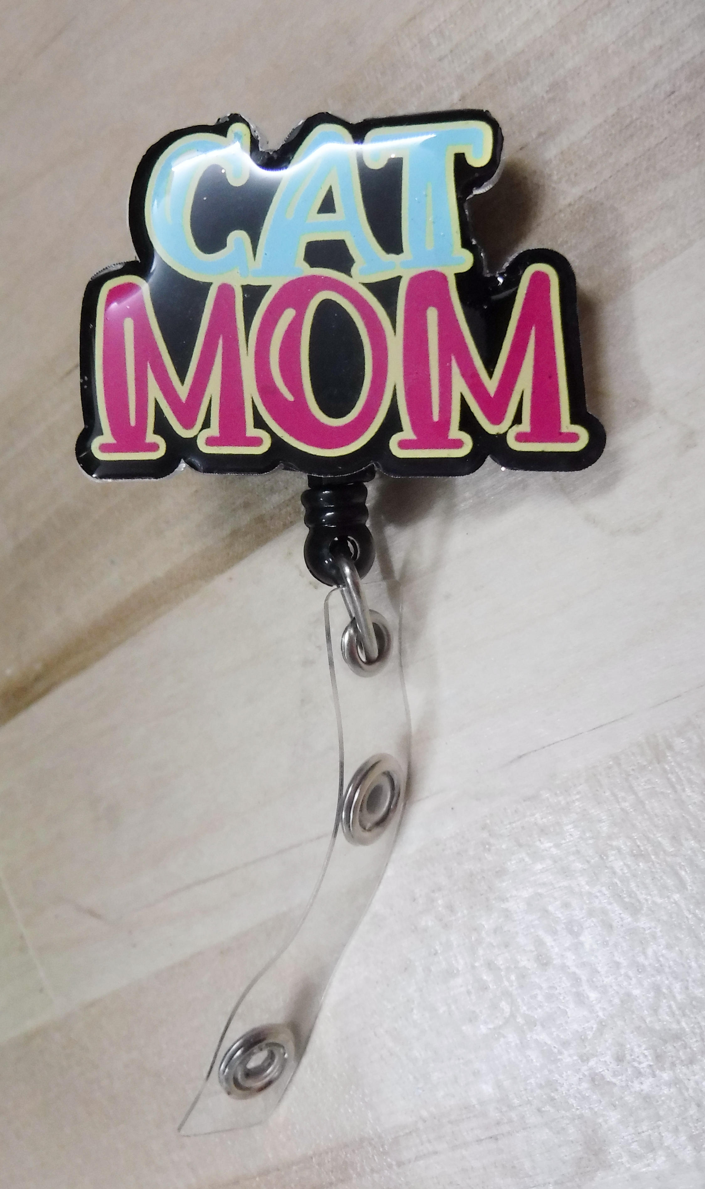 badge-reel_cat mom.png