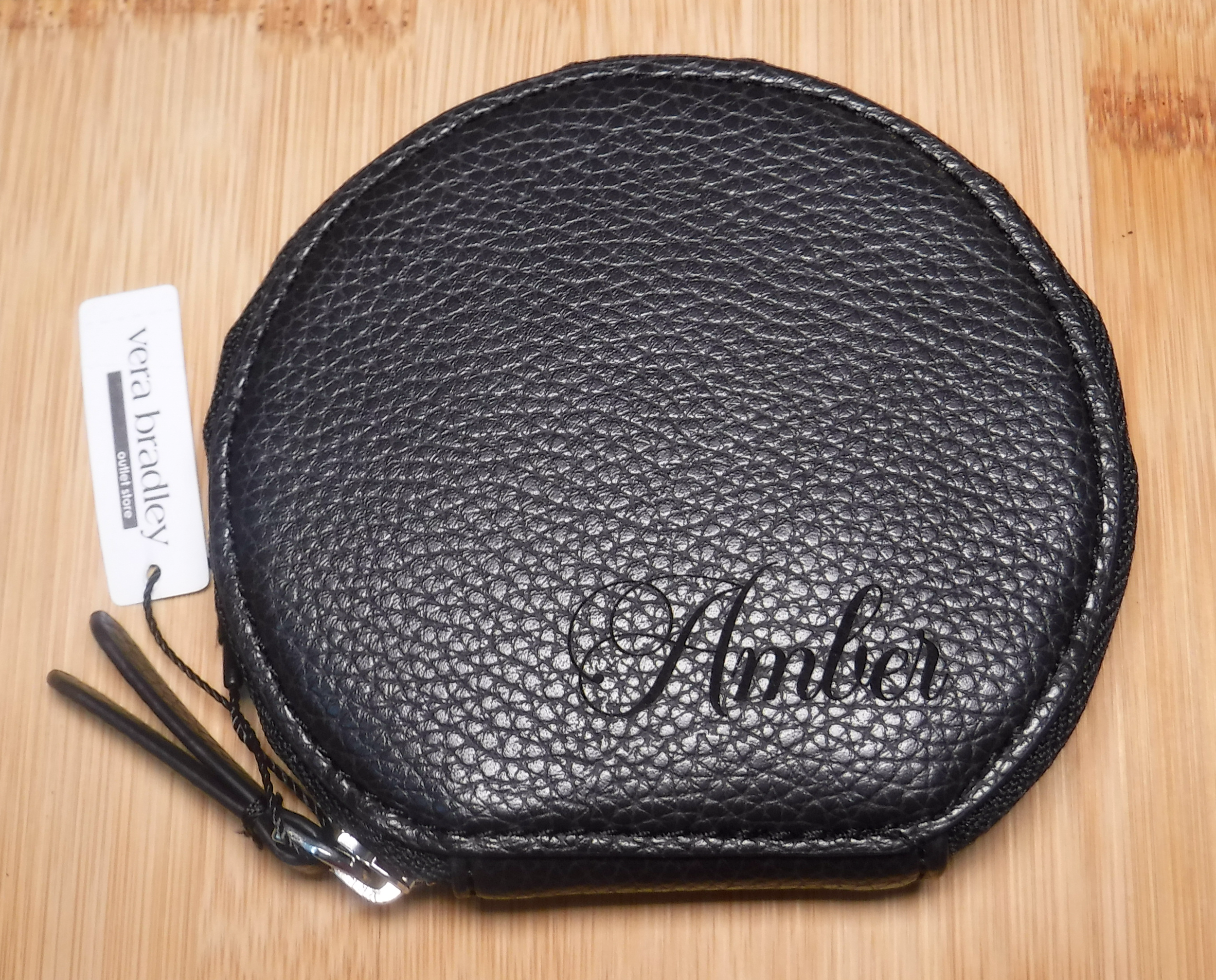 Vera Bradley_black-circle2.png