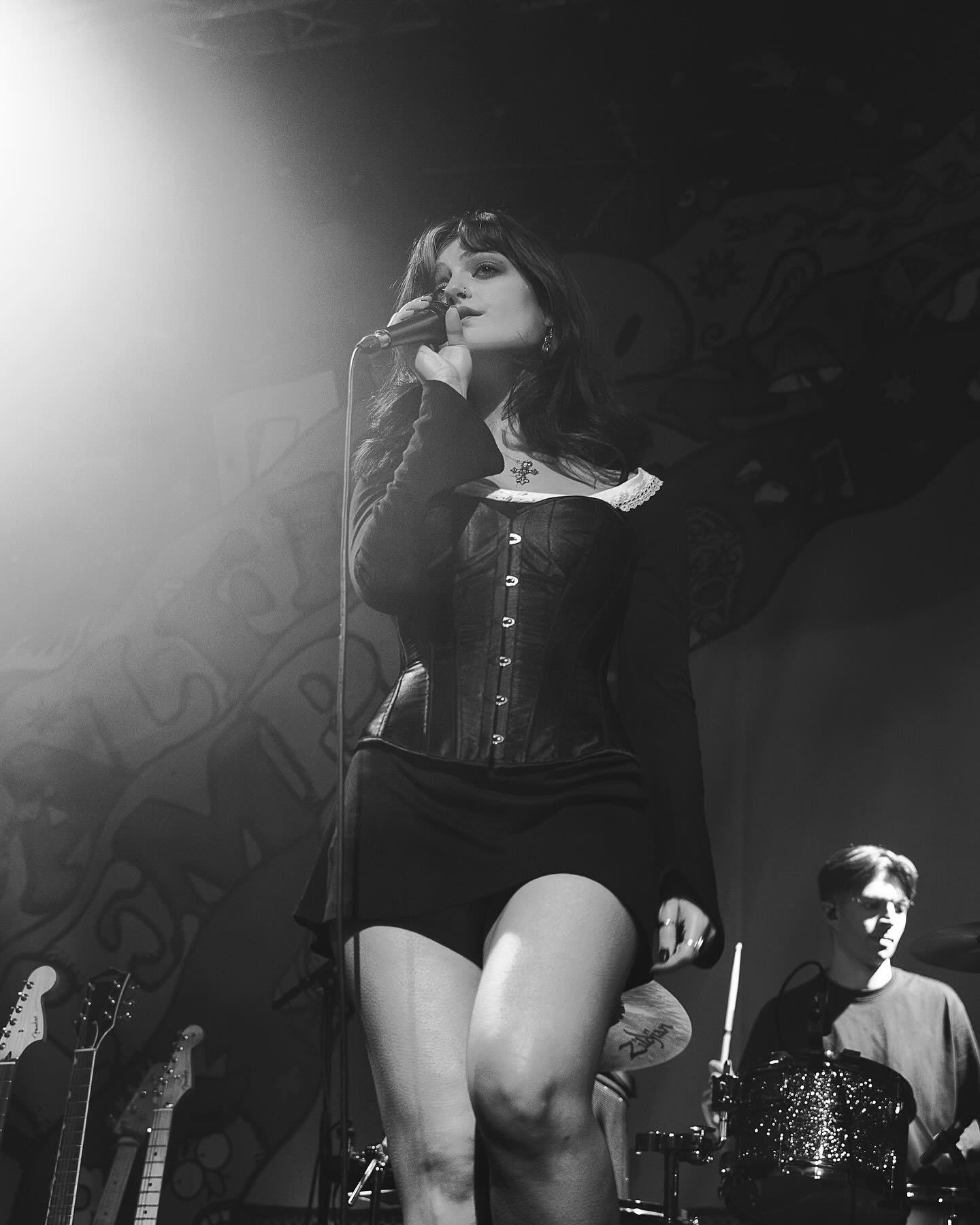 ummm have you marked your calendars yet? 2 weeks from now we&rsquo;re playing Glasgow &amp; Edinburgh so get ur tix now if u wanna ( u defo wanna )&deg;❀⋆.ೃ࿔*:･ @oranmorglasgow  @cab_vol 

photo by @rachel__roams <3