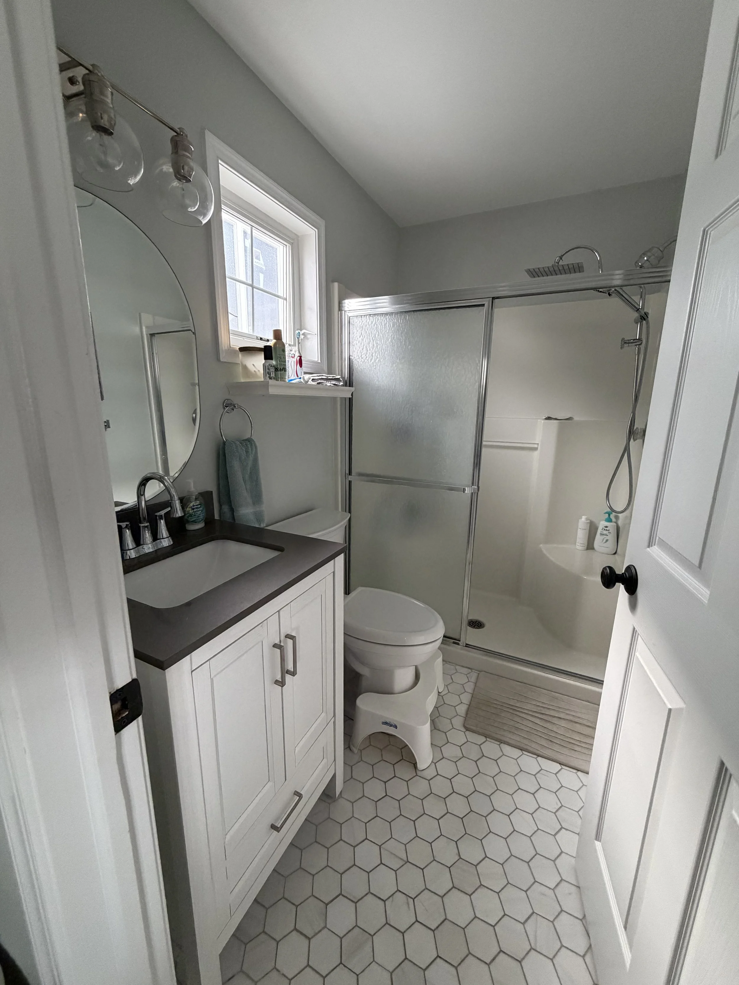 Master full bathroom- attached to room