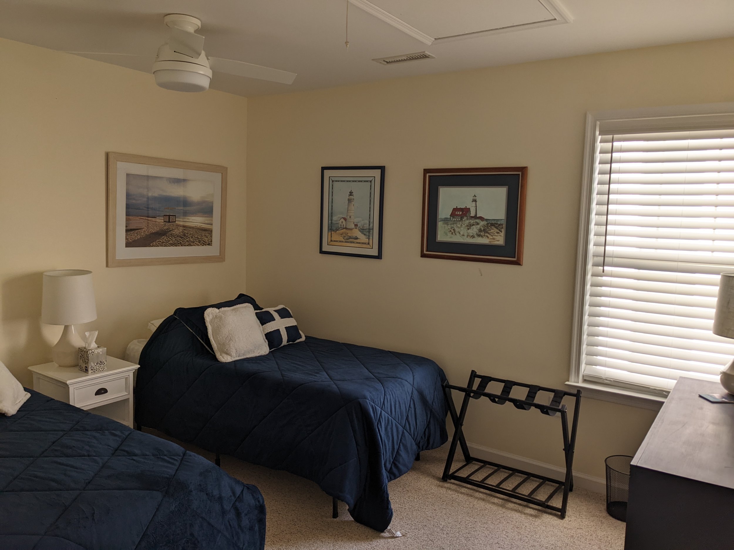 3rd Bedroom- 2 single beds