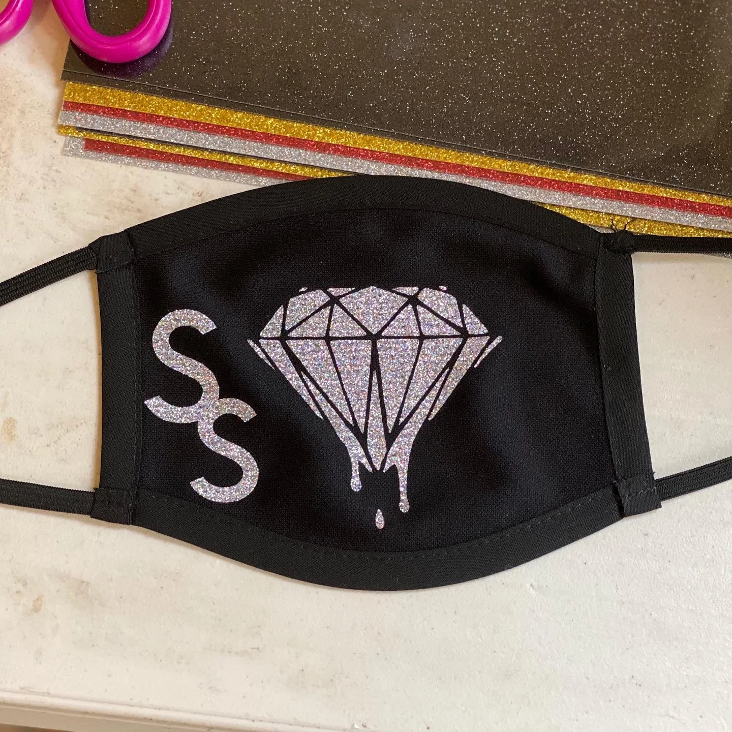 Stay Solid mask! Why not stay masked up even if outside is slowing opening! Safety is our first concern so why not do it in style! You can customize your own mask and choose your own colors and all. #femaleentrepreneur #femaleempowerment #femaleboss 