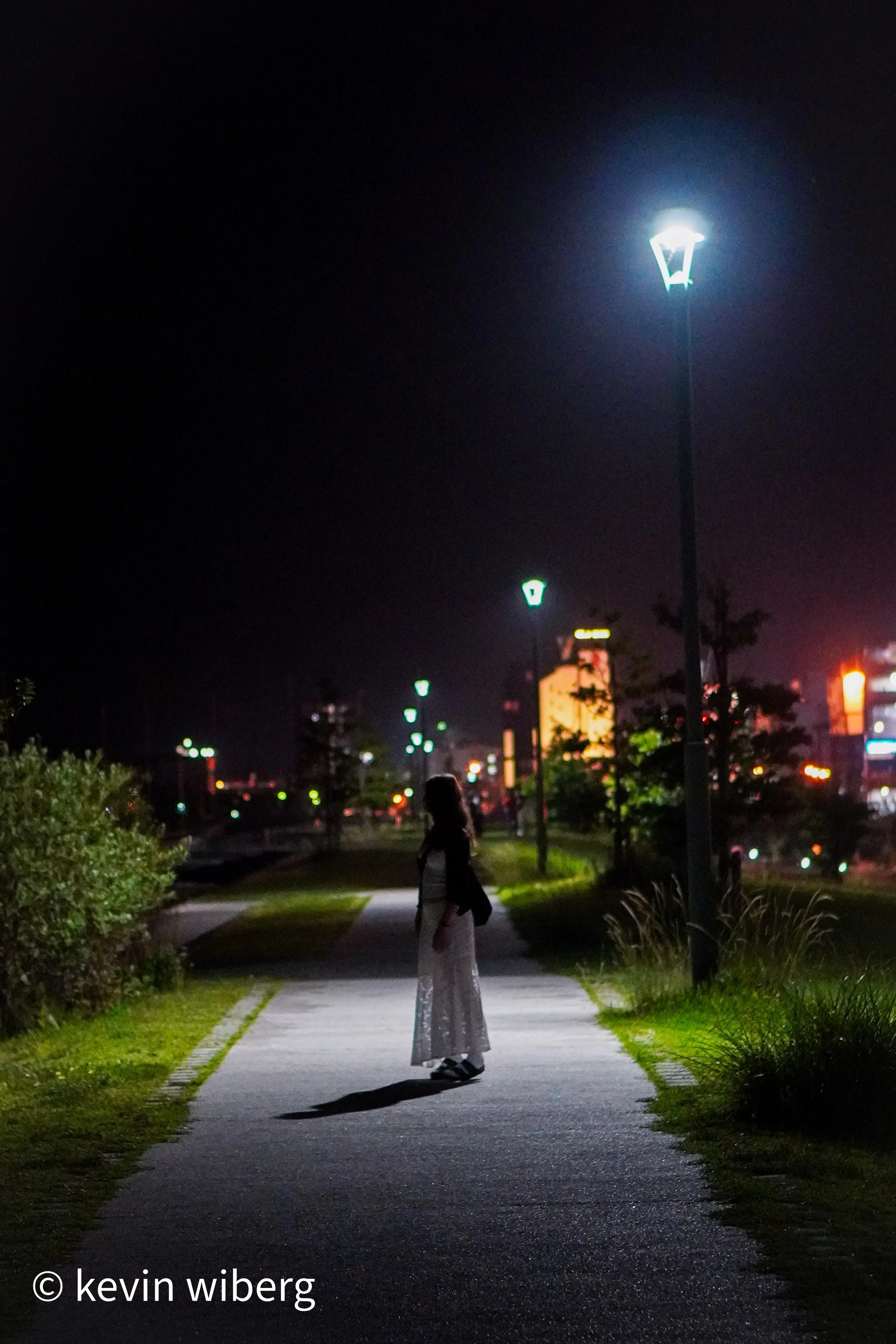 Midnight stroll, Beppu