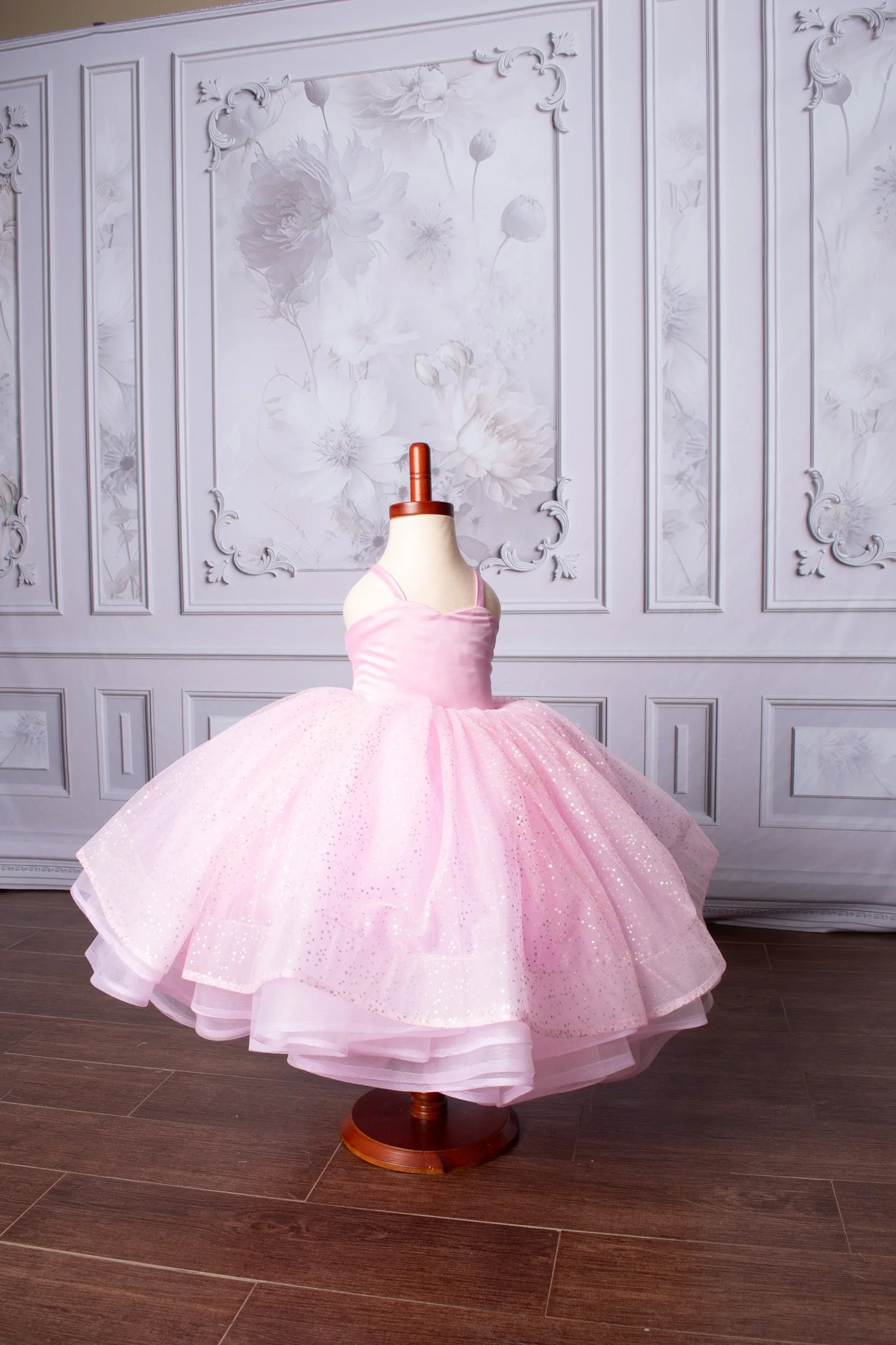 YellowCanaryBoutique_kneelength_ballgown_pink_1.jpg