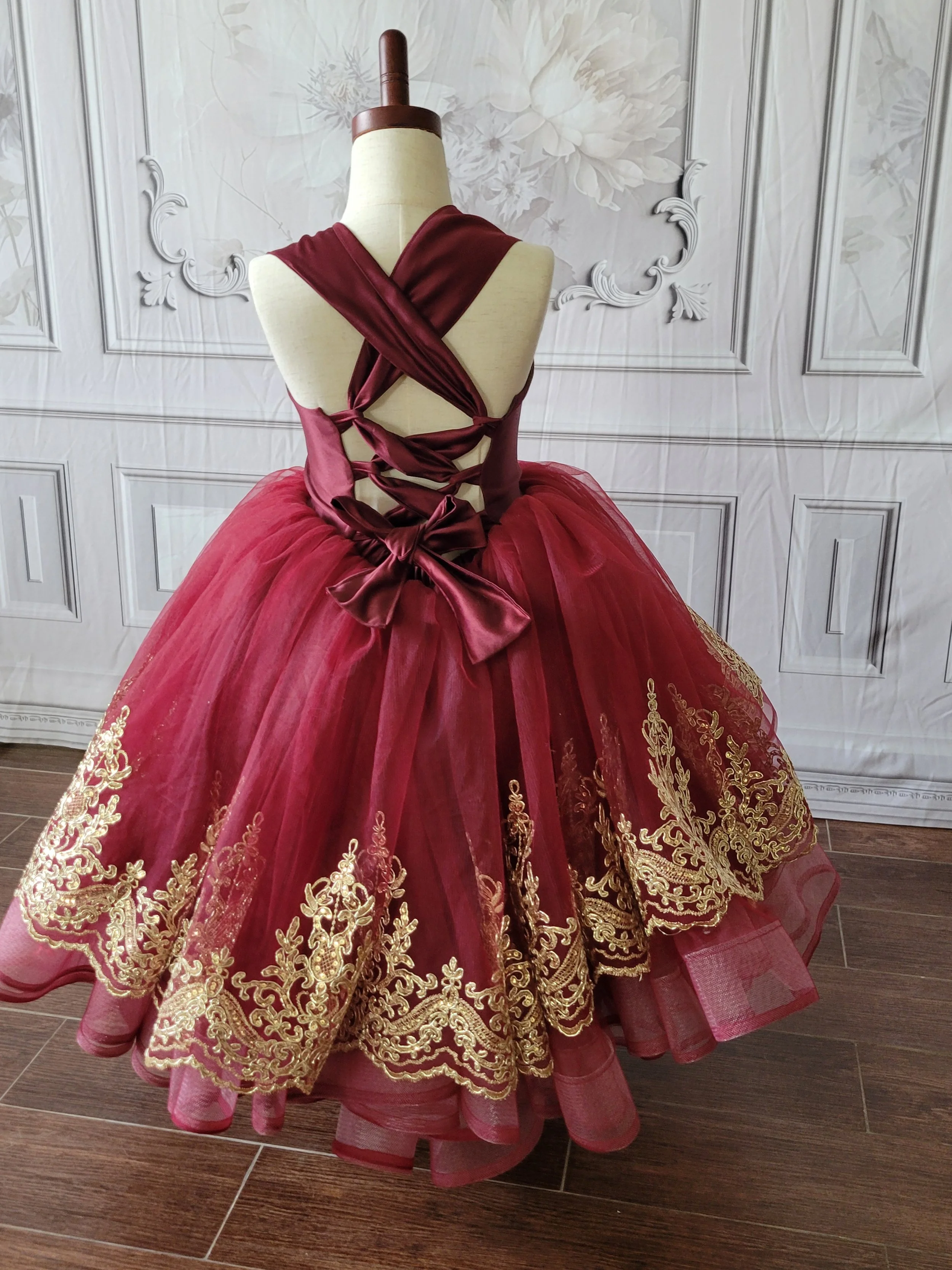 YellowCanaryBoutique_kneelength_burgundy_back.jpg