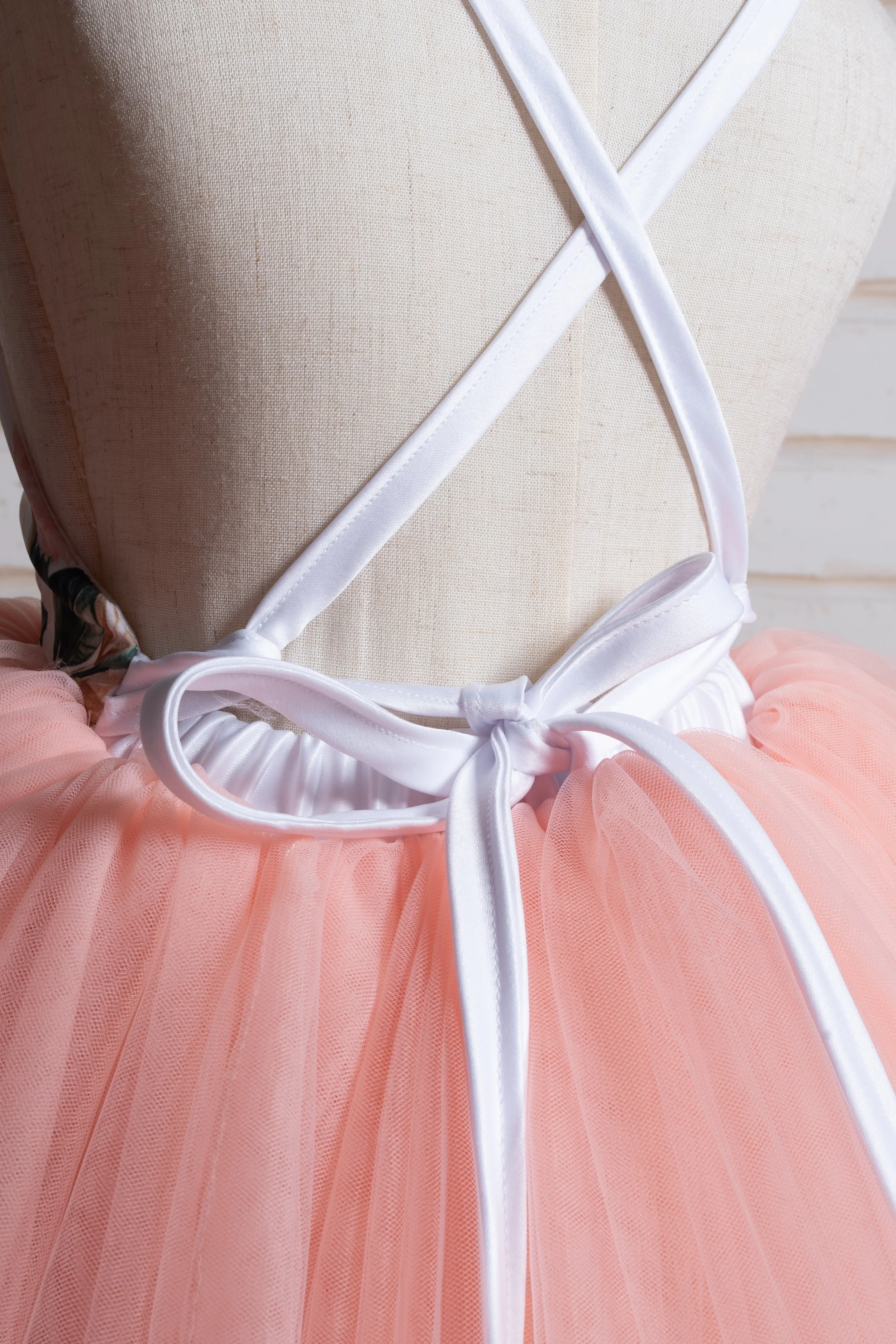 YellowCanaryBoutique_fulllengthgown_girls_size4_peaches_3.jpg