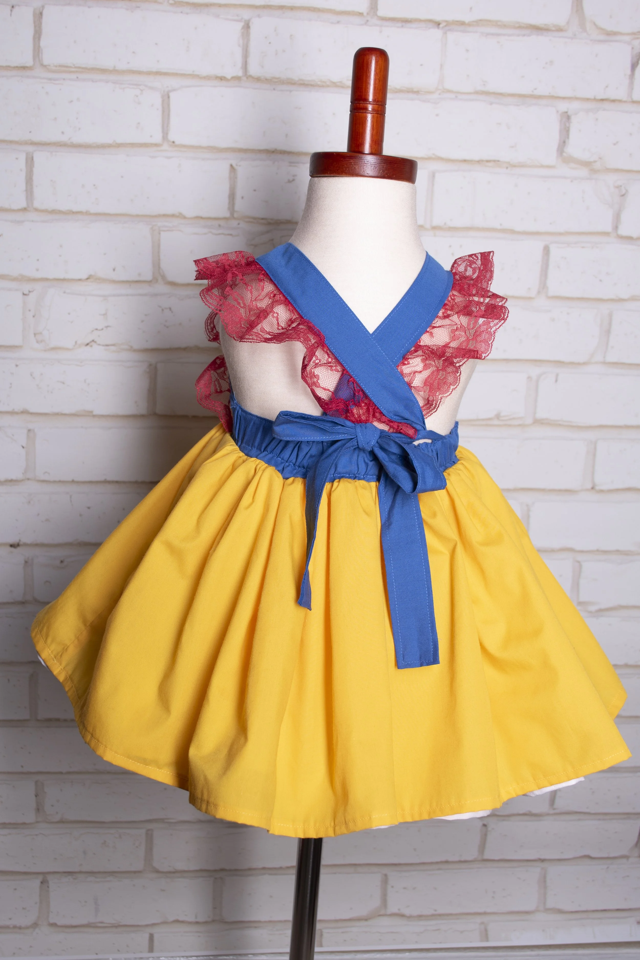 YellowCanaryBoutique_cotton_firstprincess_2.jpg
