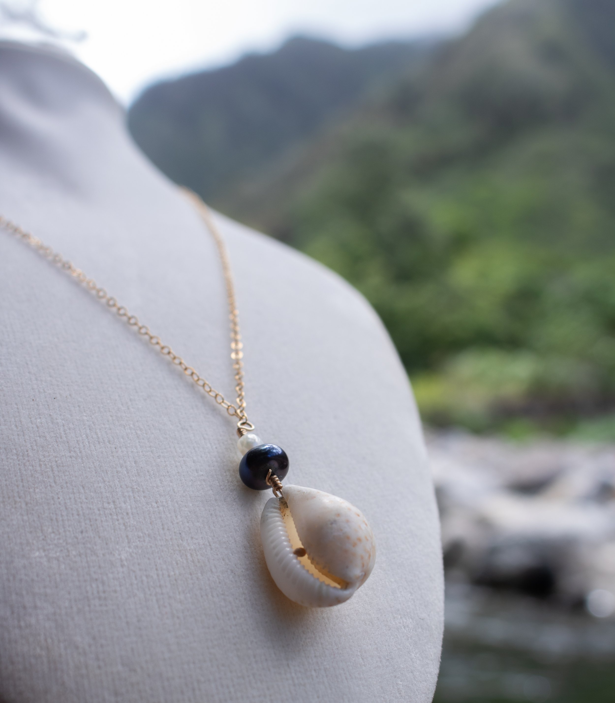 Rare Gaskoin's Cowry Shell Pearl Necklace - 14k Gold Filled