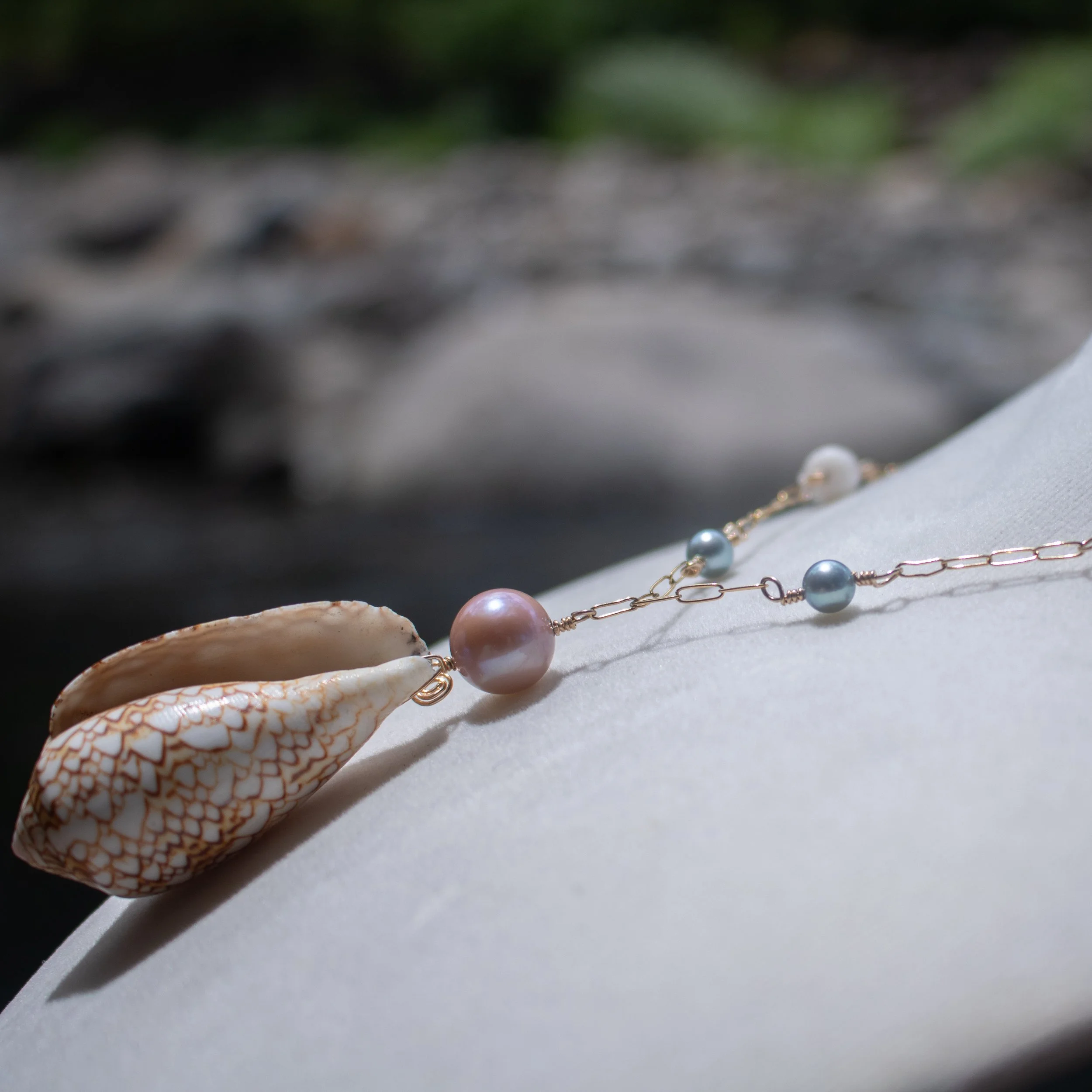 XL Deadly Textile Cone Shell Necklace - Edison Pearl & Mini Cones