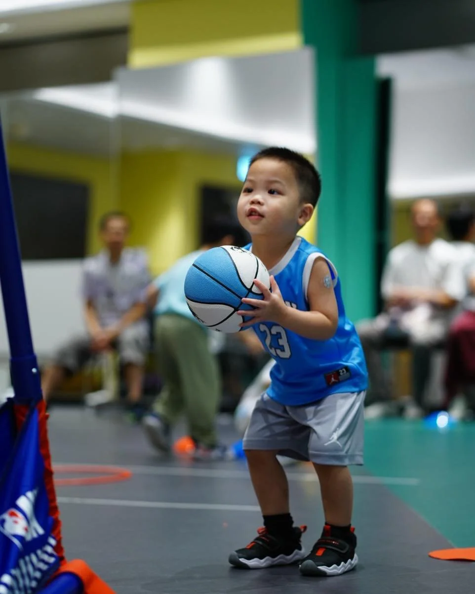 Smiles, stories, and slam dunks &mdash; Saturday afternoons in Kai Tak are made for Storytime Basketball! 🏀✨

⛹🏻&zwj;♂️ Our classes blend basketball skills, movement, and imaginative play to keep little ones active, confident, and having fun.

👉🏼