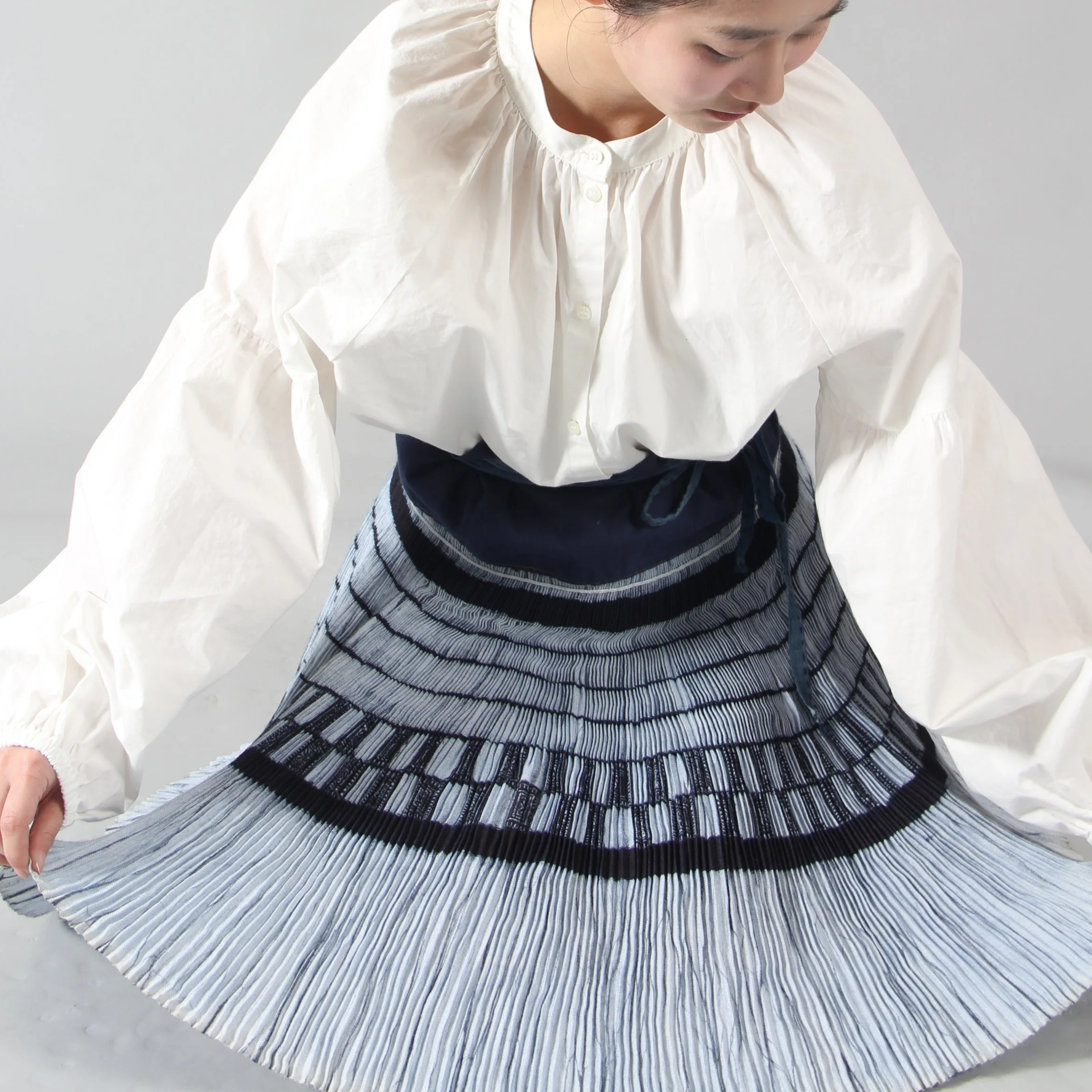 Indigo Wave Motif Pleated Skirt