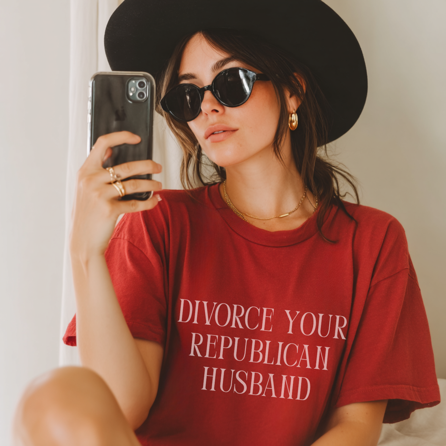 Divorce your republican husband *Premium Comfort Colors tee