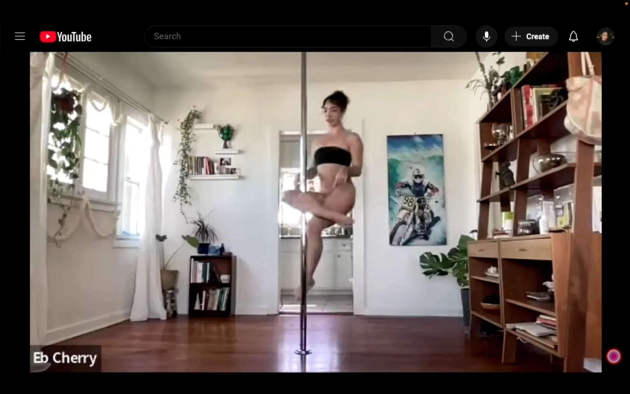 SPINNING-Web Sequence 01.00_00_08_11.Still001.jpg