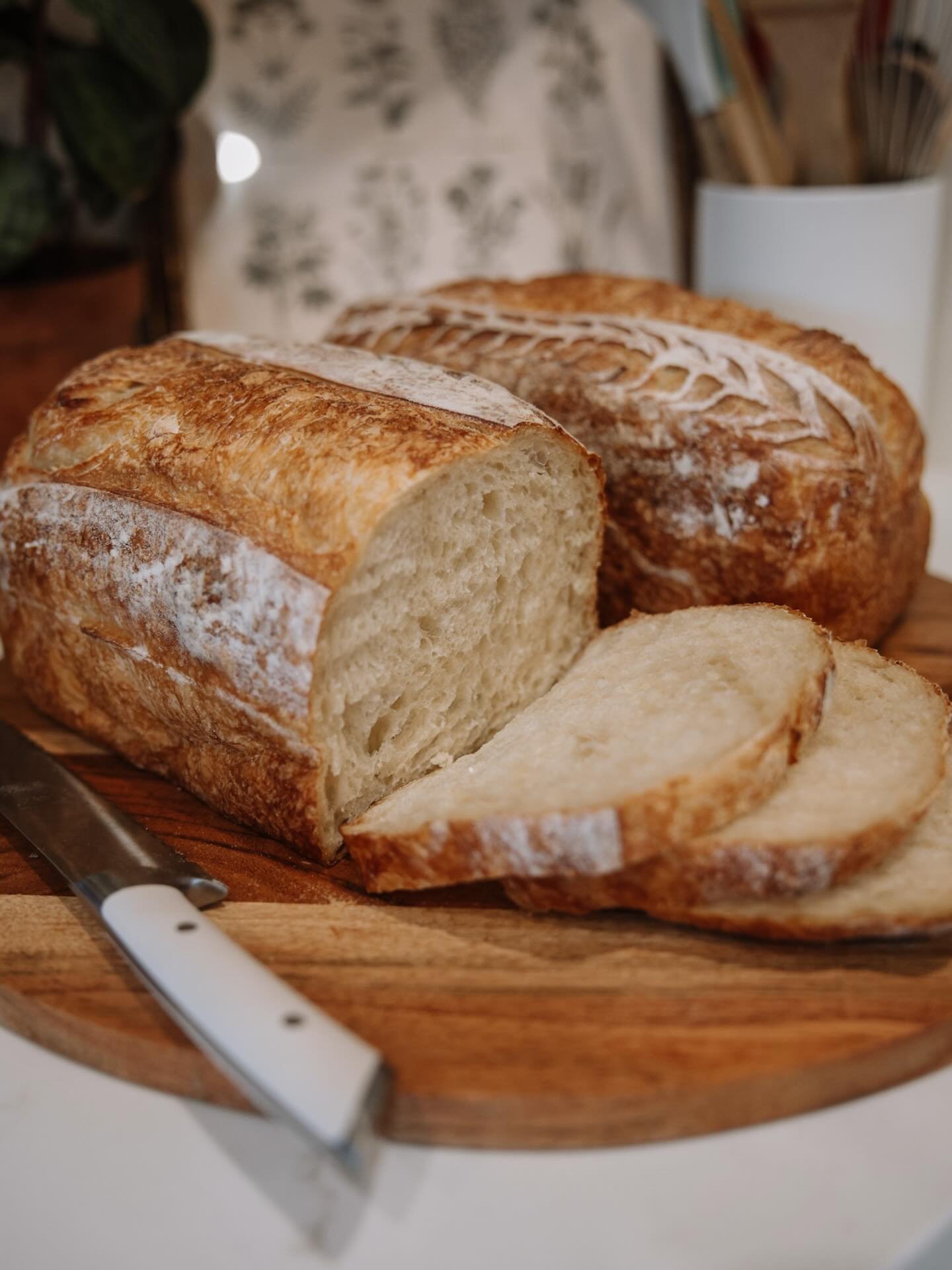 the most talented photographer making my classic sourdough loaves look anything but plain 😍

@amymelaniephotography 📸🤍

(250) 319 - 9968 to preorder! 

I&rsquo;m busy working behind the scenes to open my own licensed kitchen space - comment below 