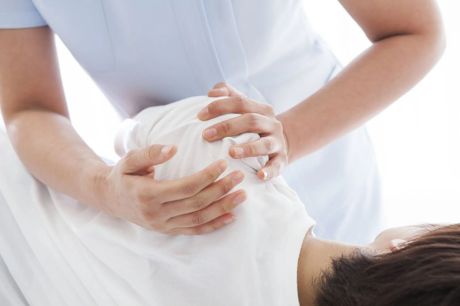 Fysioterapia, manuaaliterapia ja harjoitteet ovat kokonaisuus, joka vie kohti pysyvää muutosta
