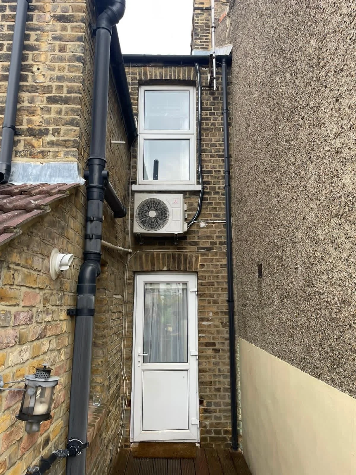 London Air Con 15.JPG