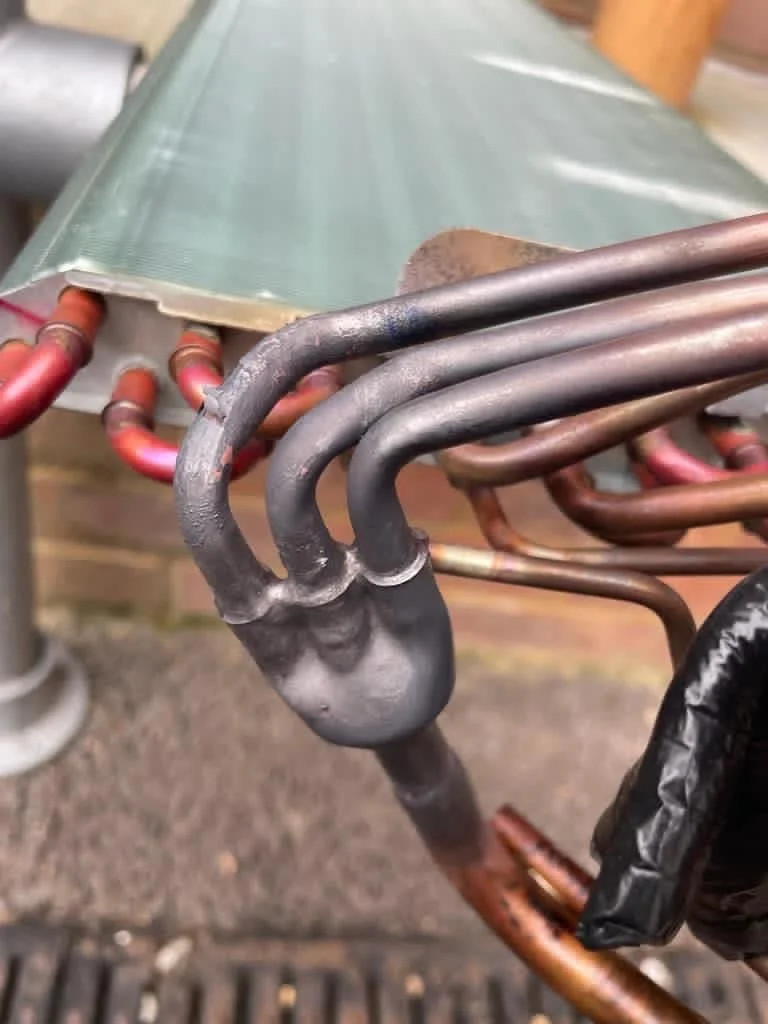 London Air Con 4.JPG