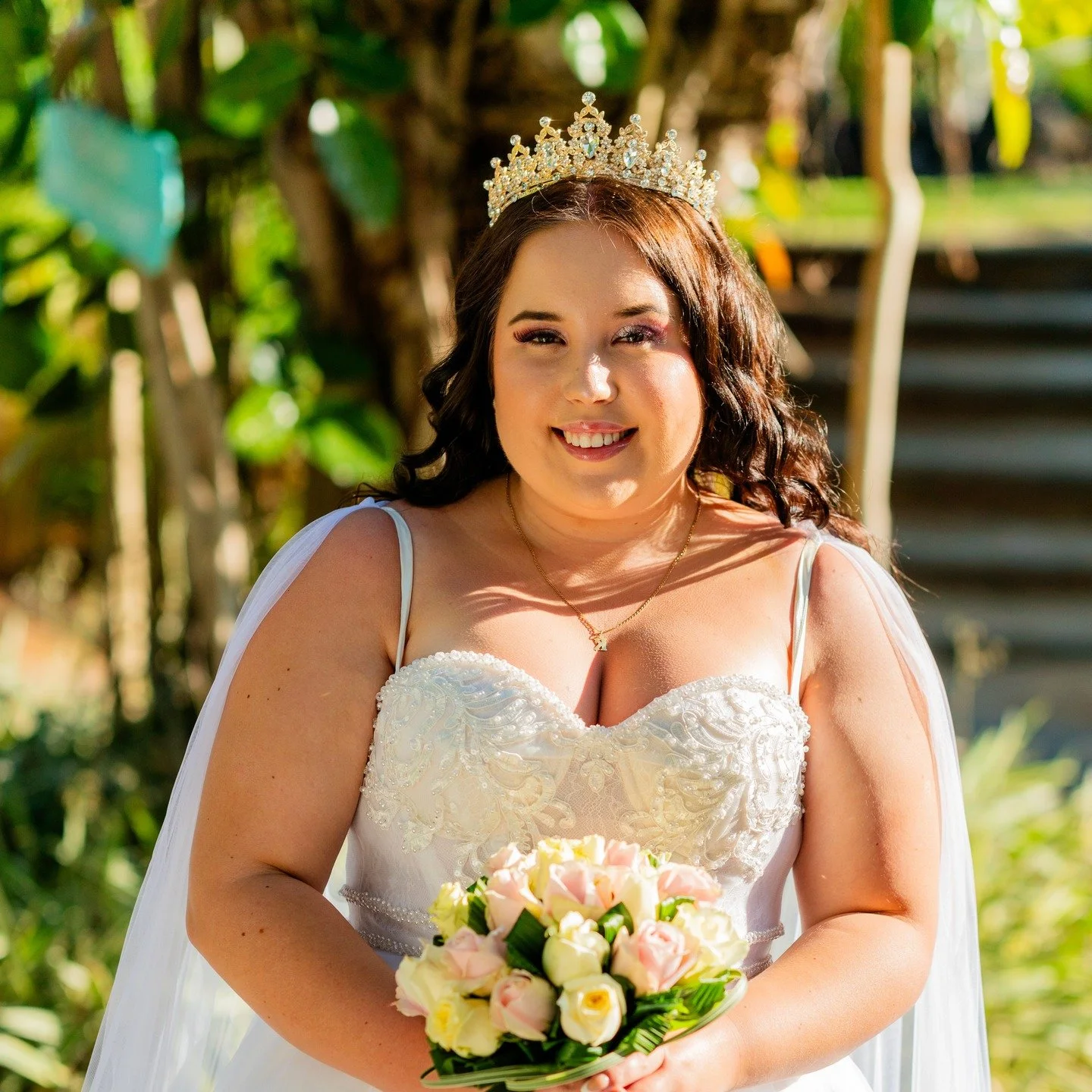 👑 A fairytale "I do" on a private island in Mauritius 🌴💍
From exchanging vows with the ocean breeze to dancing under the palms &mdash; this wedding was pure tropical magic. ✨
If you're dreaming of a beach wedding in Mauritius, this is yo