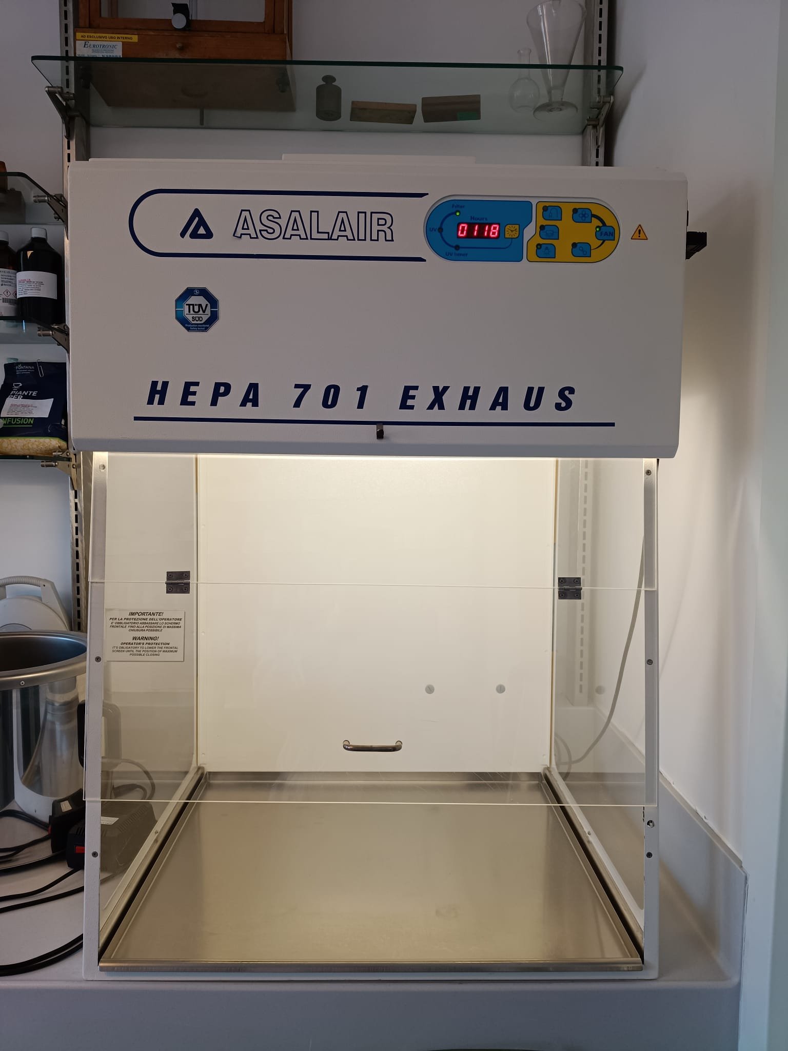 Cambio filtri HEPA e filtri a carboni attivi per cappe biologiche