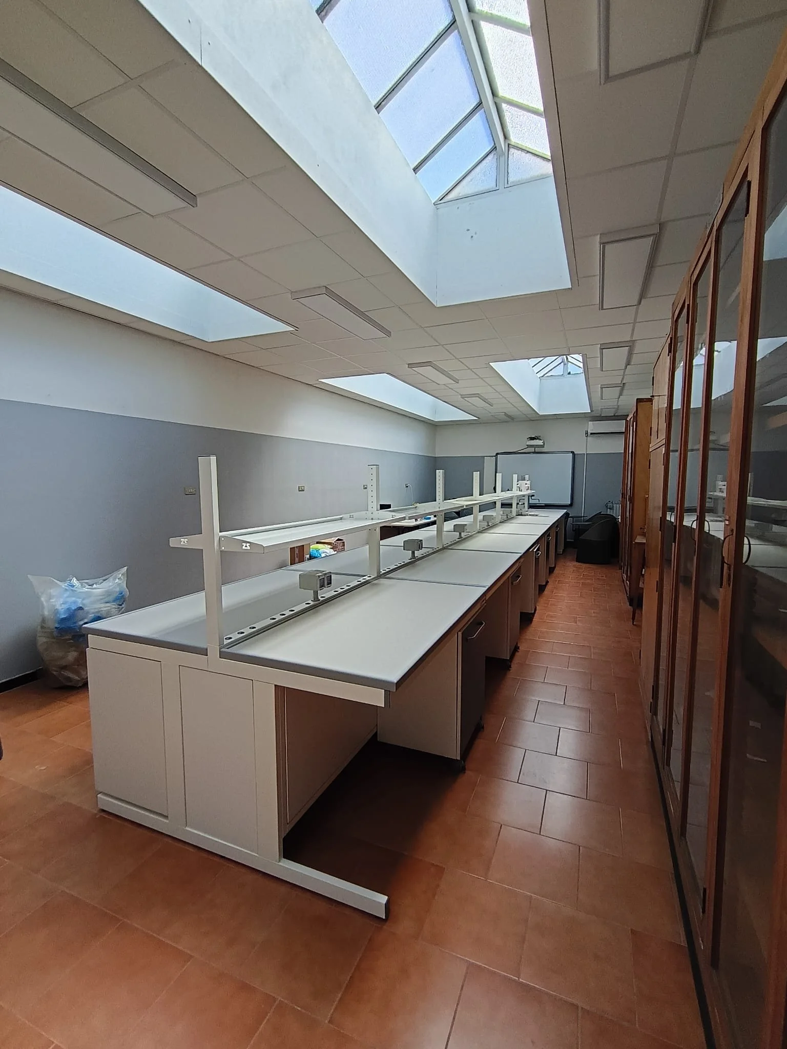 Allestimento laboratorio