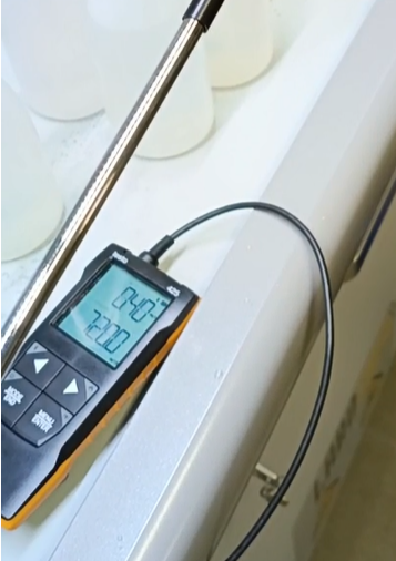 Verifica anemometrica e manutenzione periodica di una cappa chimica da laboratorio a norma D.Lgs 81/08.