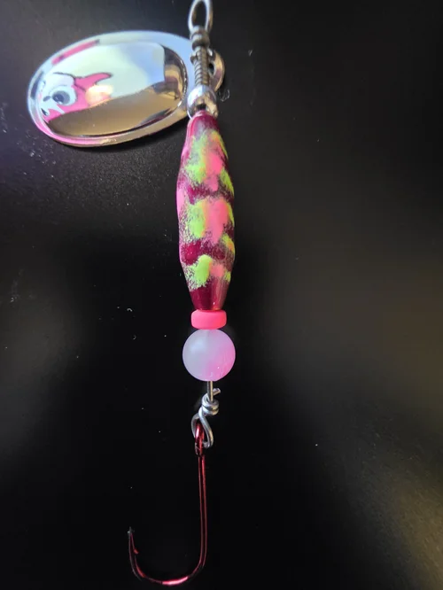The Red Zebra (Glow) fishing spinner