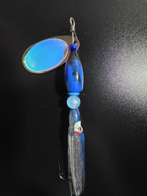The Blue King fishing spinner