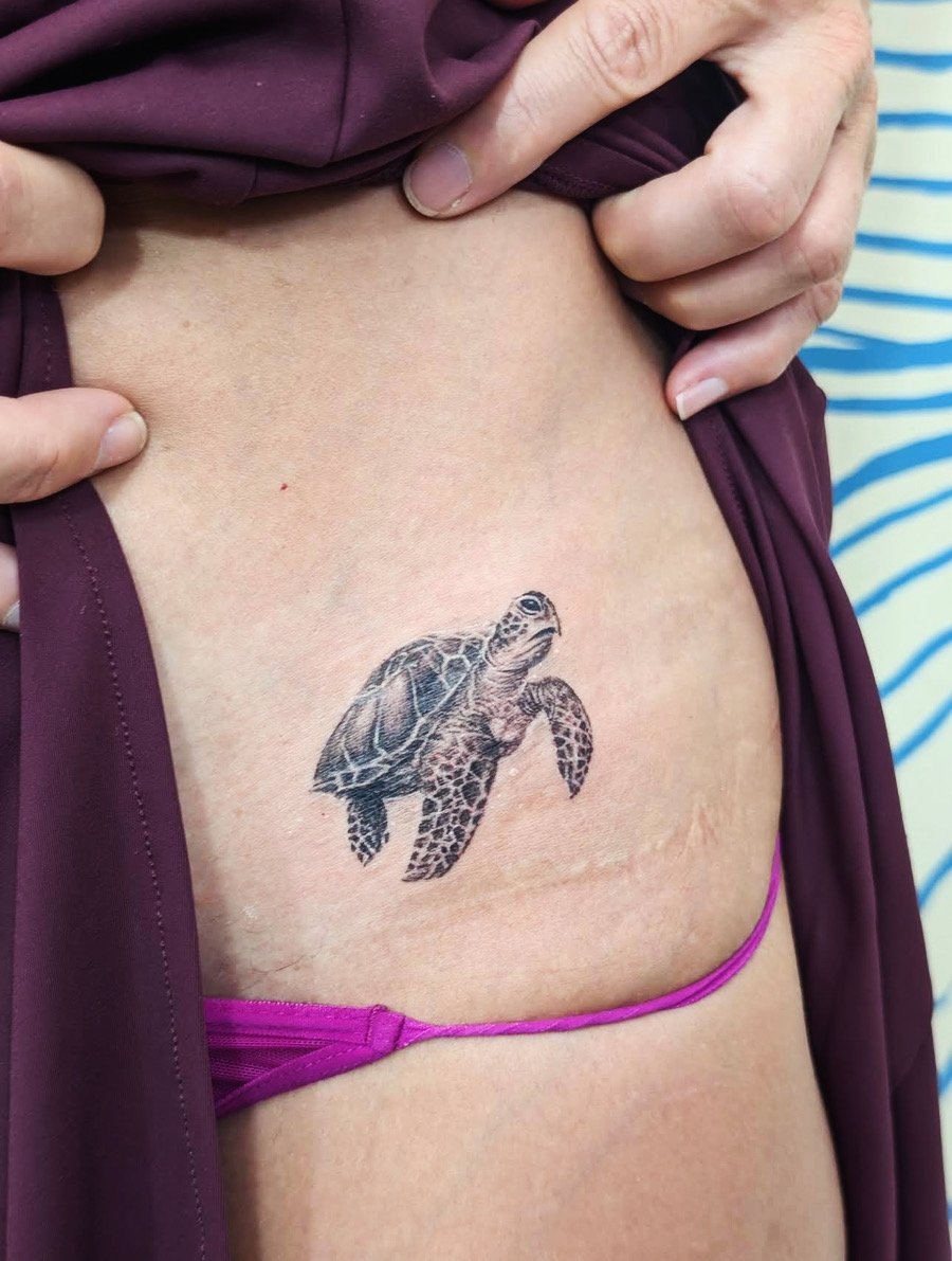 Sea turtle Tattoo at the best tattoo shop in Cabo San Lucas