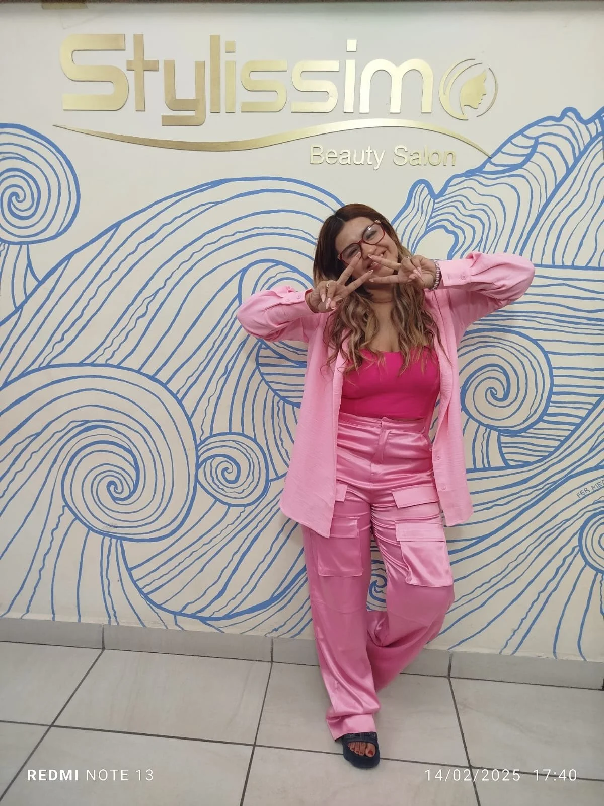 Beauty Salón Near the Marina, medano Beachfront área, eyelashes, acrílic nails, pedicure, hair washing and drying, hair dying, barbershop, unisex salon, hair extensions, extensiones, uńas acrílicas, pestañas, waxing, cera, barbería, estética, belleza