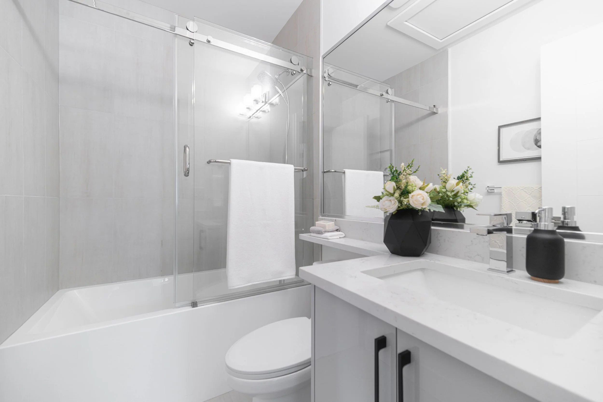 Upstairs Bathroom.jpg