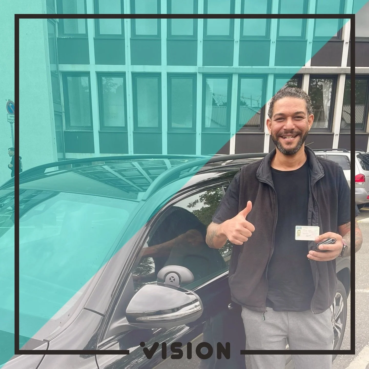 Yeah 🙌 Herzlichen Gl&uuml;ckwunsch zum F&uuml;hrerschein! Mit deiner Motivation und deinem Willen hast du&rsquo;s gerockt 🚦🚙 Wir w&uuml;nschen dir viele sichere und tolle Fahrten.

#FahrschuleVision #F&uuml;hrerschein #VisionDrive #hamborn #duisbu