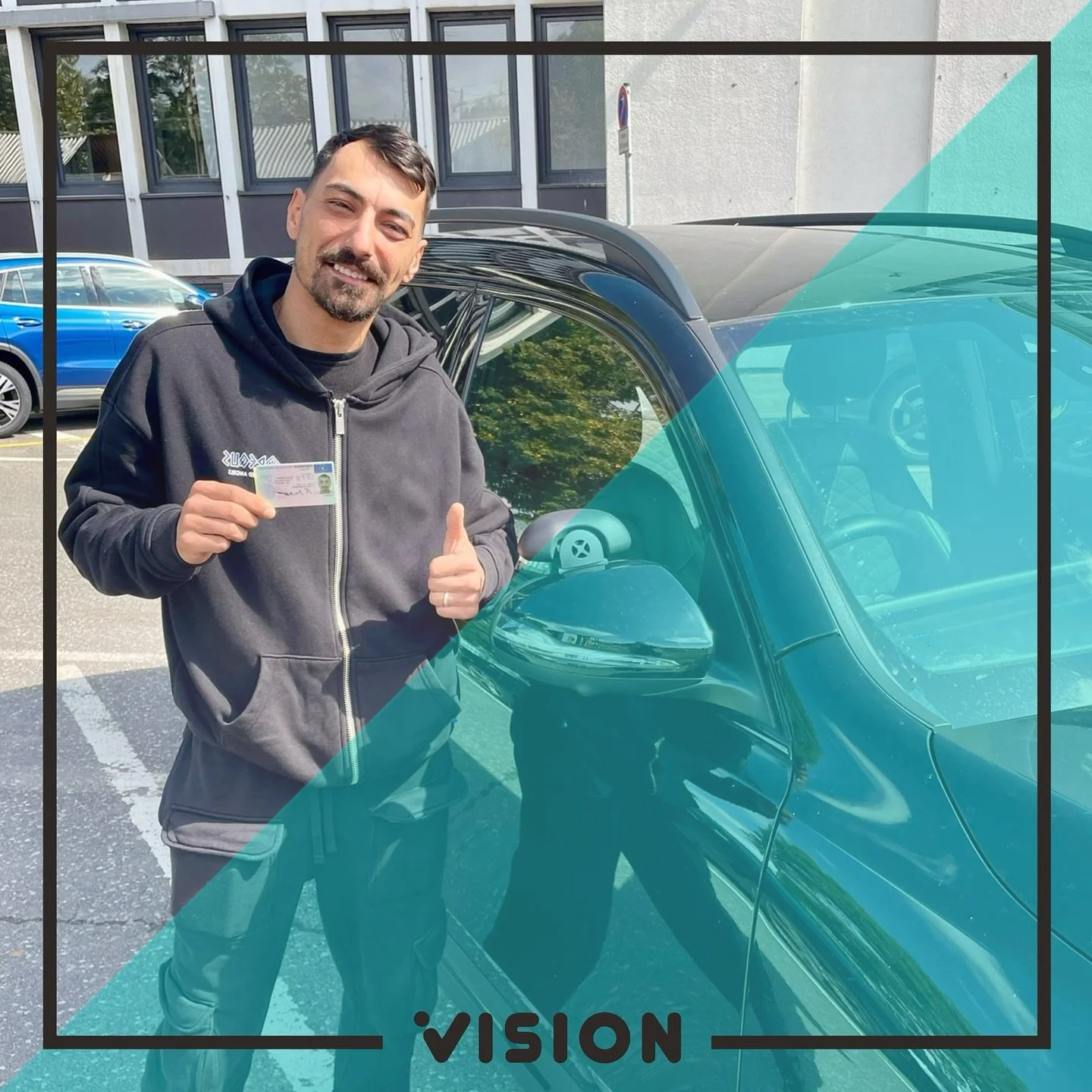 Stark gemacht 💪 Pr&uuml;fung bestanden und damit ein riesiger Schritt in die Freiheit 🚙✨ Wir gratulieren herzlich und w&uuml;nschen dir allzeit gute Fahrt &ndash; du hast es dir verdient!

#FahrschuleVision #F&uuml;hrerschein #VisionDrive #Duisburg