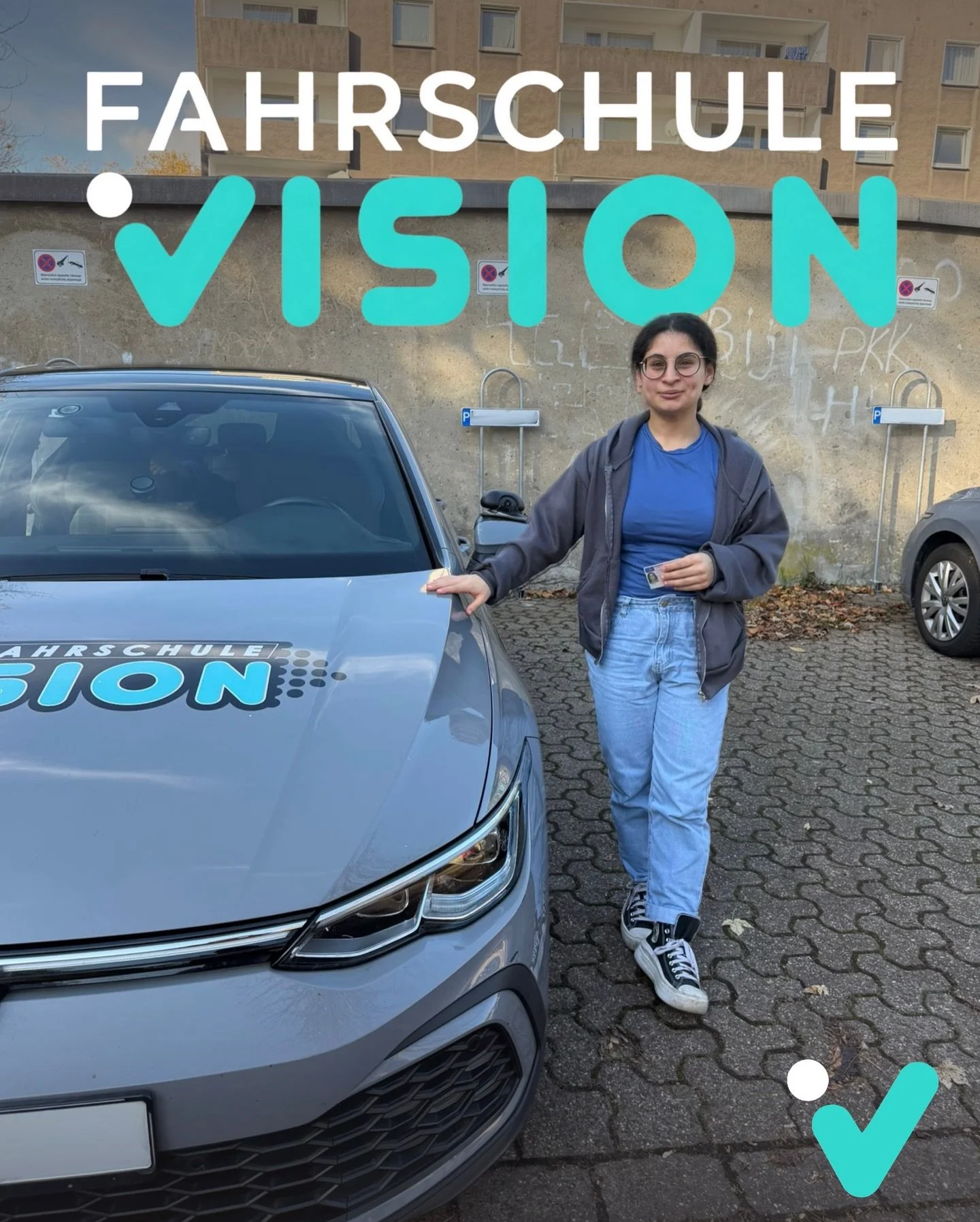 Was f&uuml;r ein Moment! 🙌 Pr&uuml;fung gerockt und F&uuml;hrerschein gesichert 🚙🔥
Danke f&uuml;r dein Vertrauen &ndash; wir w&uuml;nschen dir allzeit gute Fahrt!
#Fahrpr&uuml;fung #F&uuml;hrerschein #Fahrschule #Duisburg #Hamborn 🚙