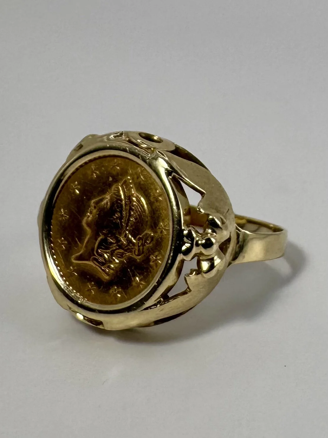 14 carat gold caesar coin ring