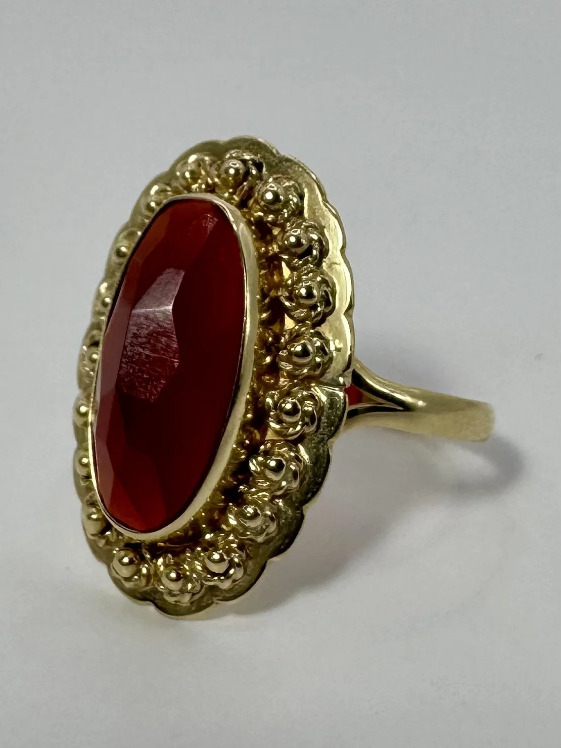 14 carat carnelian ring