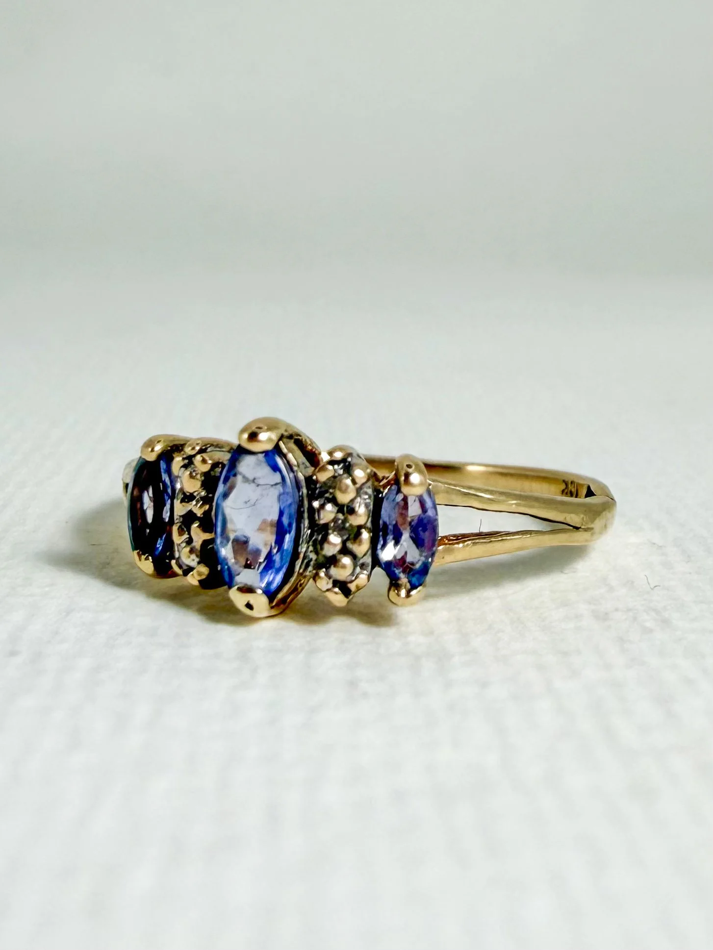 Tanzanite row ring
