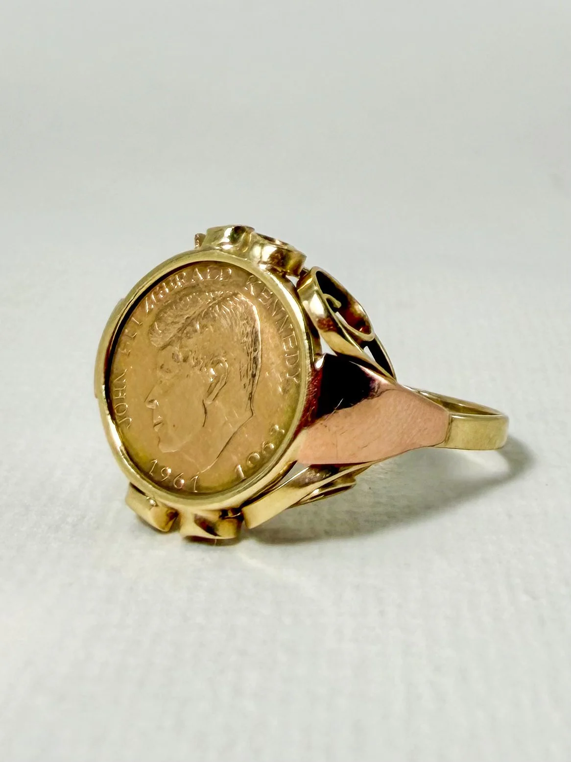 14 carat gold Kennedy coin ring