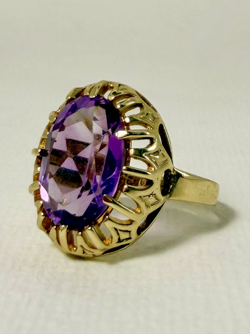 Golden amethyst ring